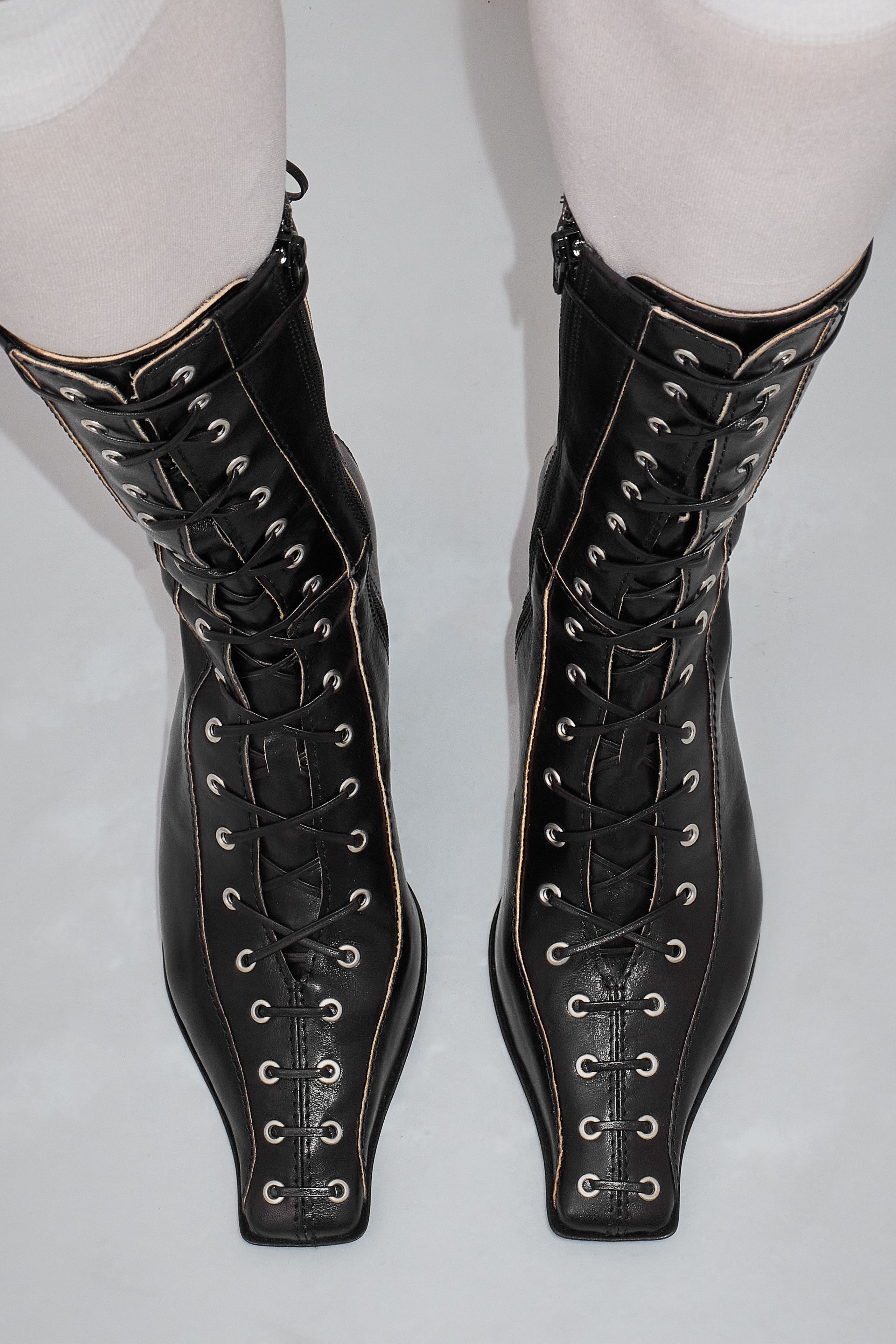 【関税込み】Miista ブラック Emile レースアップブーツ Emile Black Lace Ankle Boots | Miista