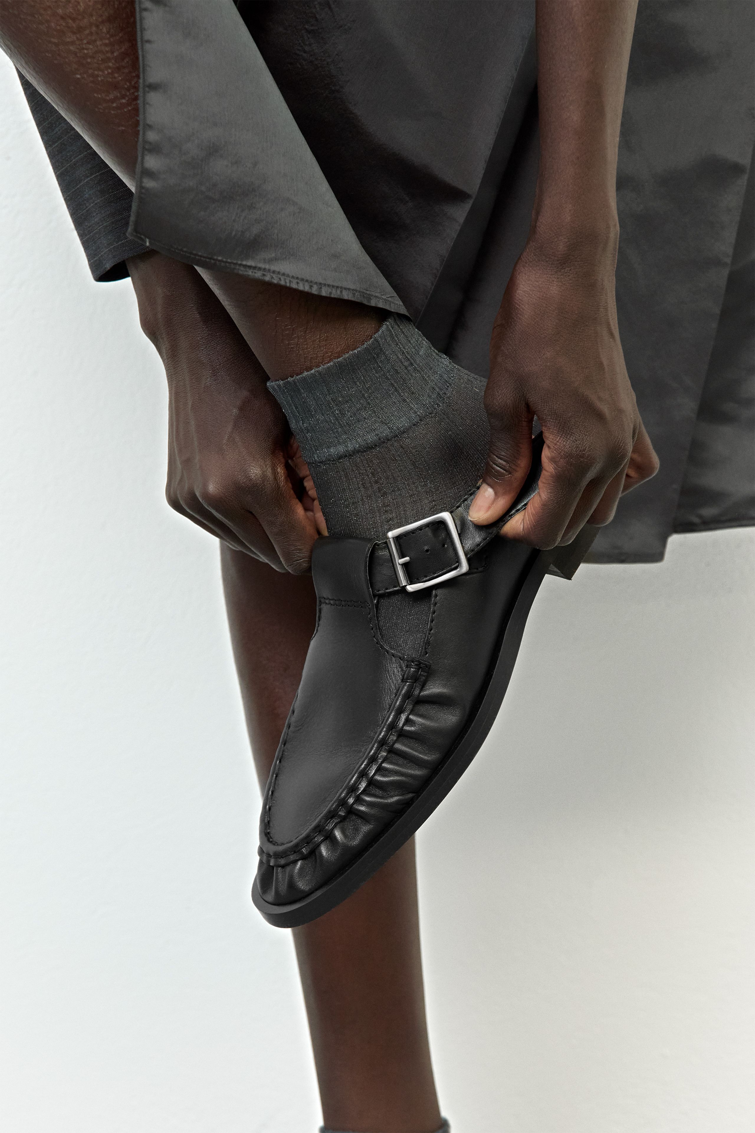 Gianna Mules - Black Leather | Miista