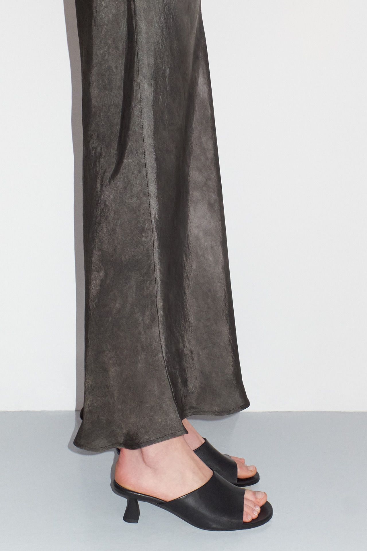 Talita Black Mule Sandals | Miista