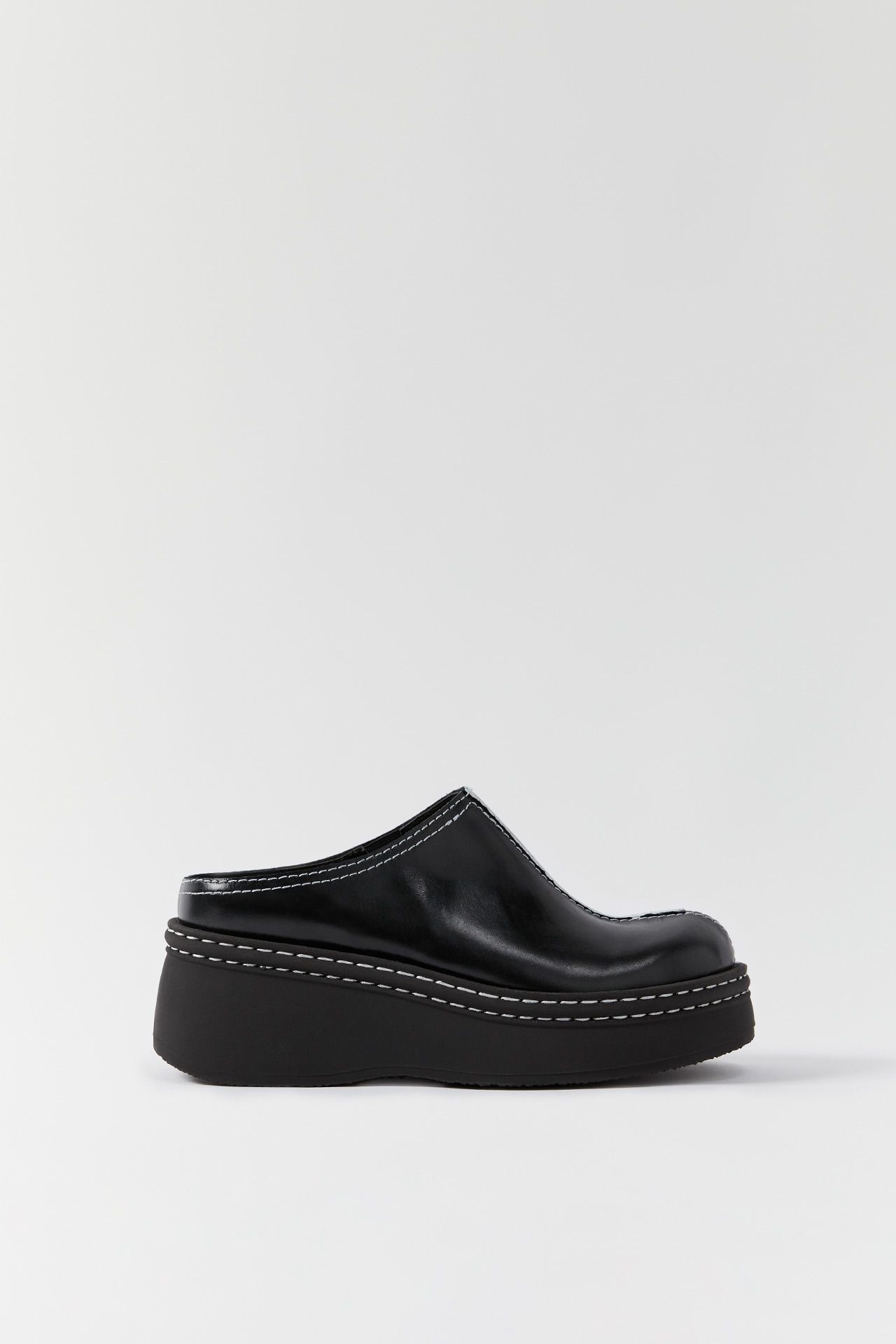 【完売】Wilma Black Mules　シューズ　MIISTA 完売】Wilma Black Mules シューズ MIISTA - メルカリ