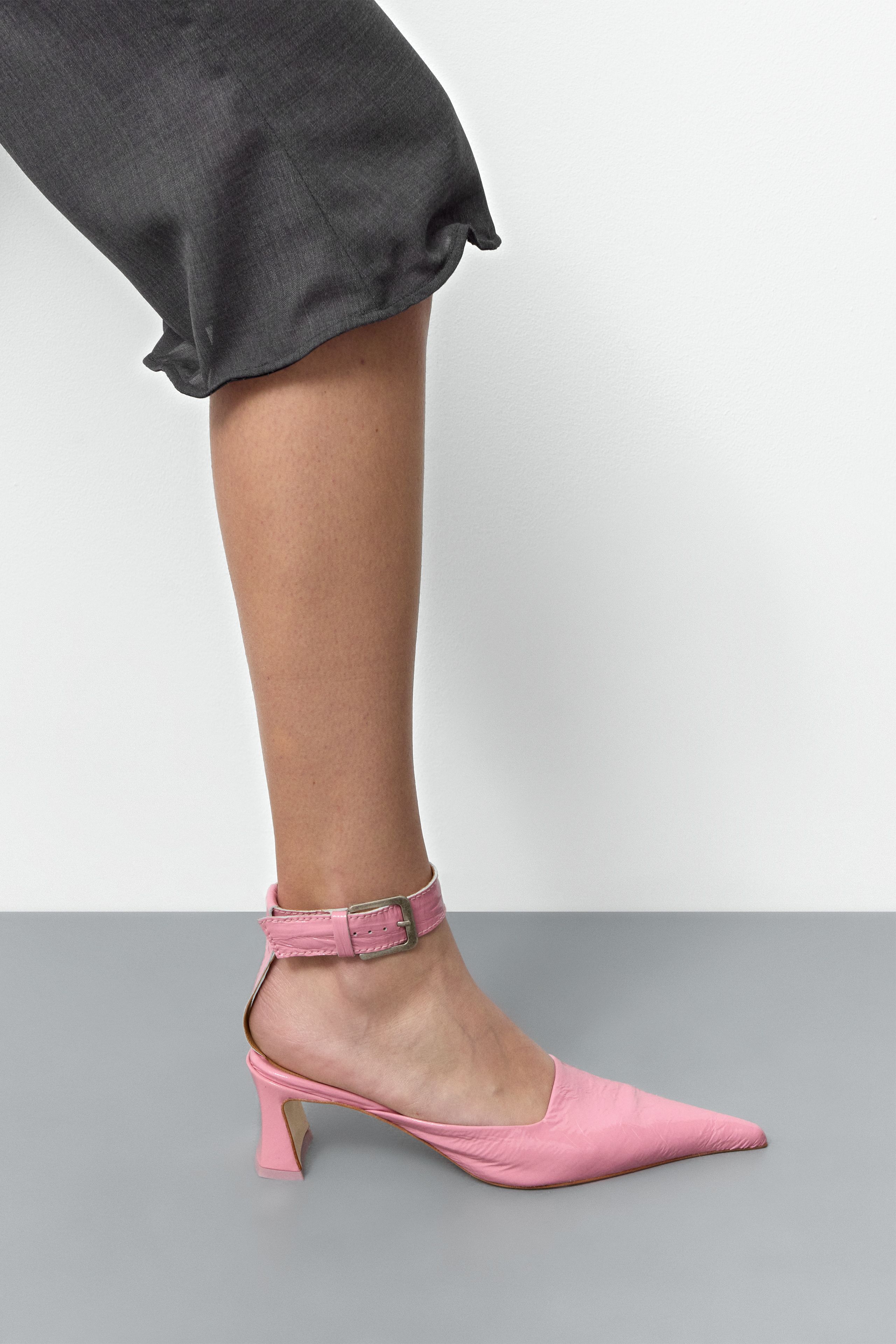 Qori Courts - Pink Patent Leather | Miista