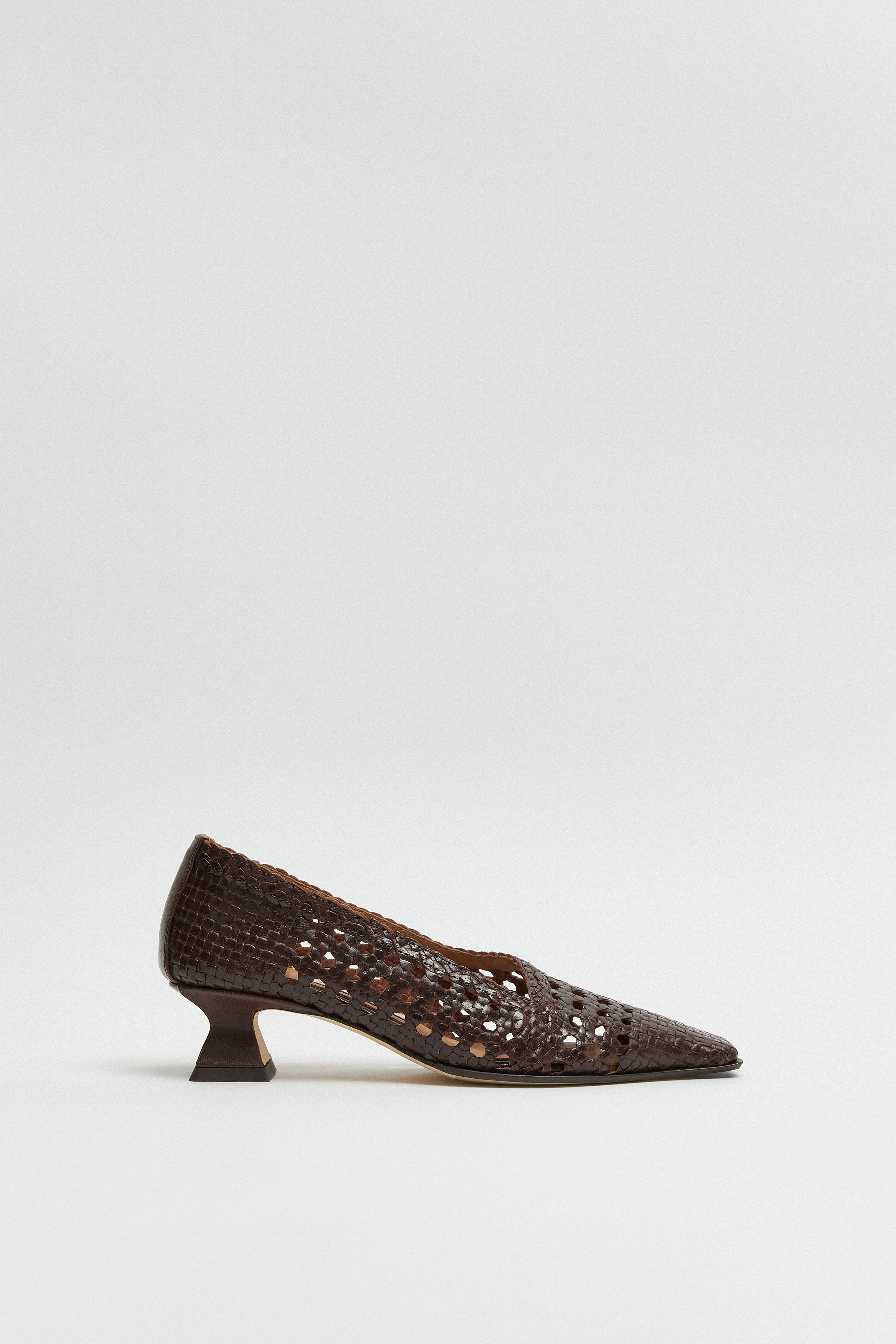 Gisla Chocolate Brown Courts | Miista