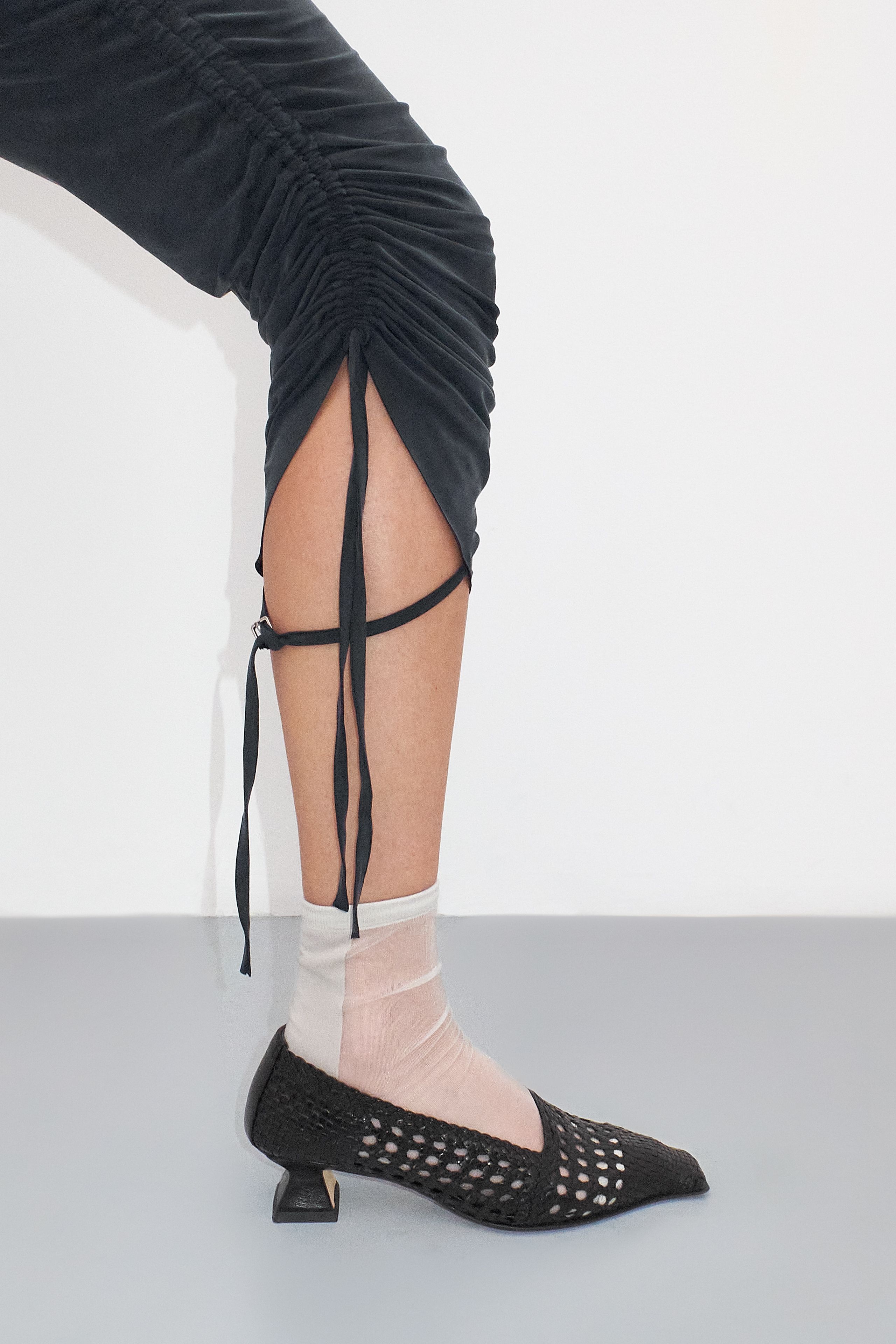 Gisla Black Courts | Miista
