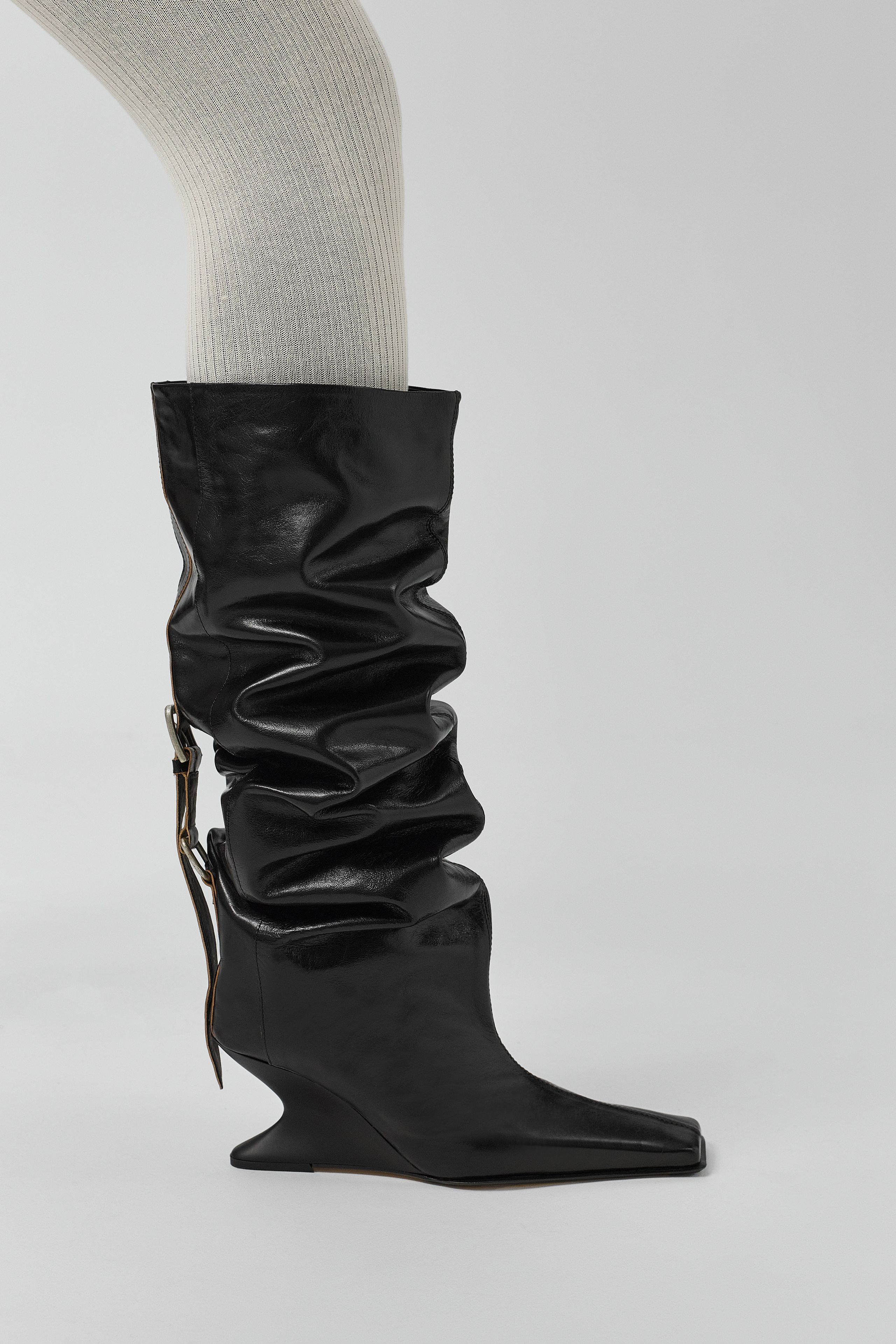 Mattie Boots - Black Leather | Miista