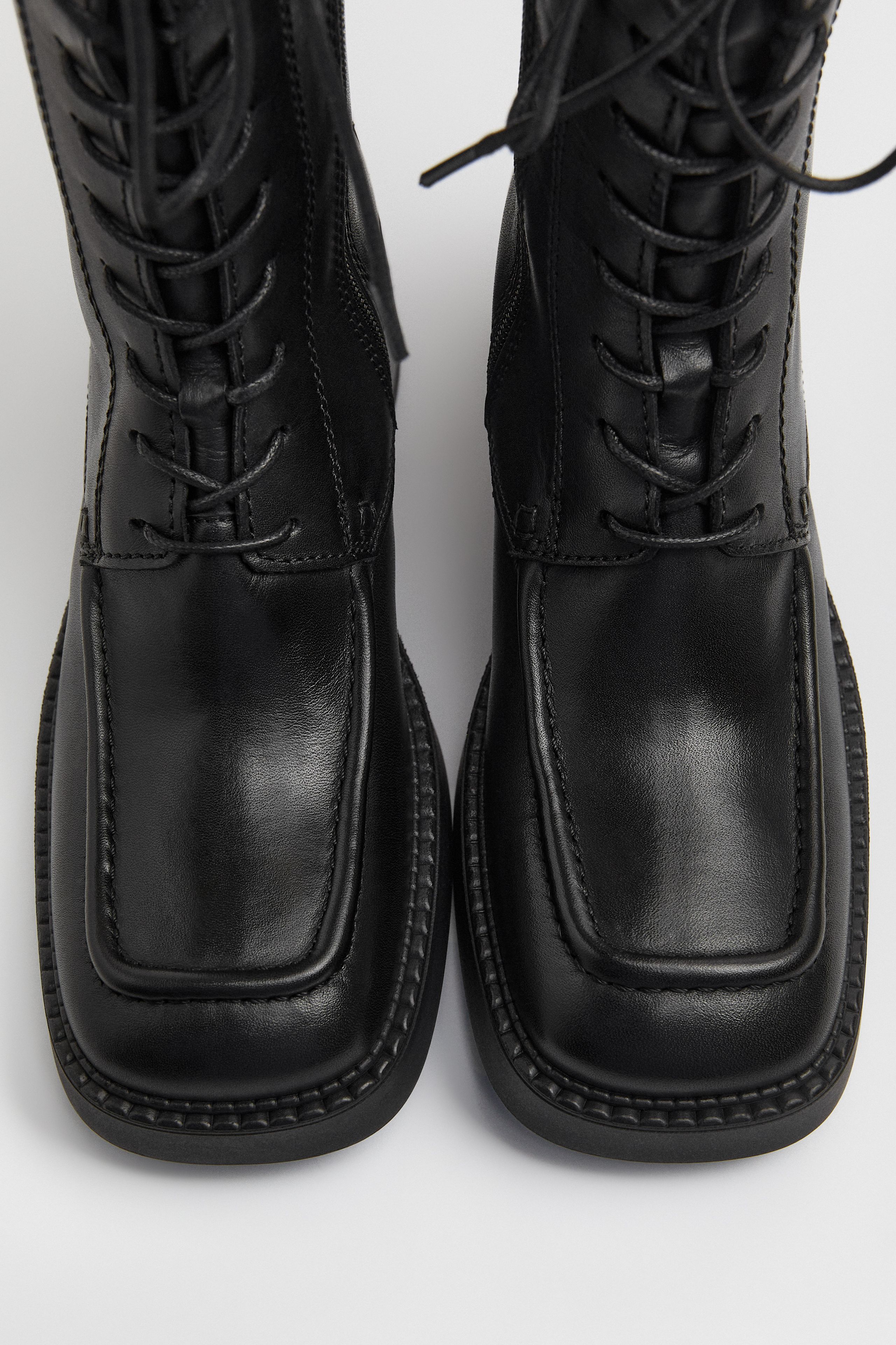 【関税込み】Miista ブラック Greer アンクルブーツ Greer Black Ankle Boots | Miista