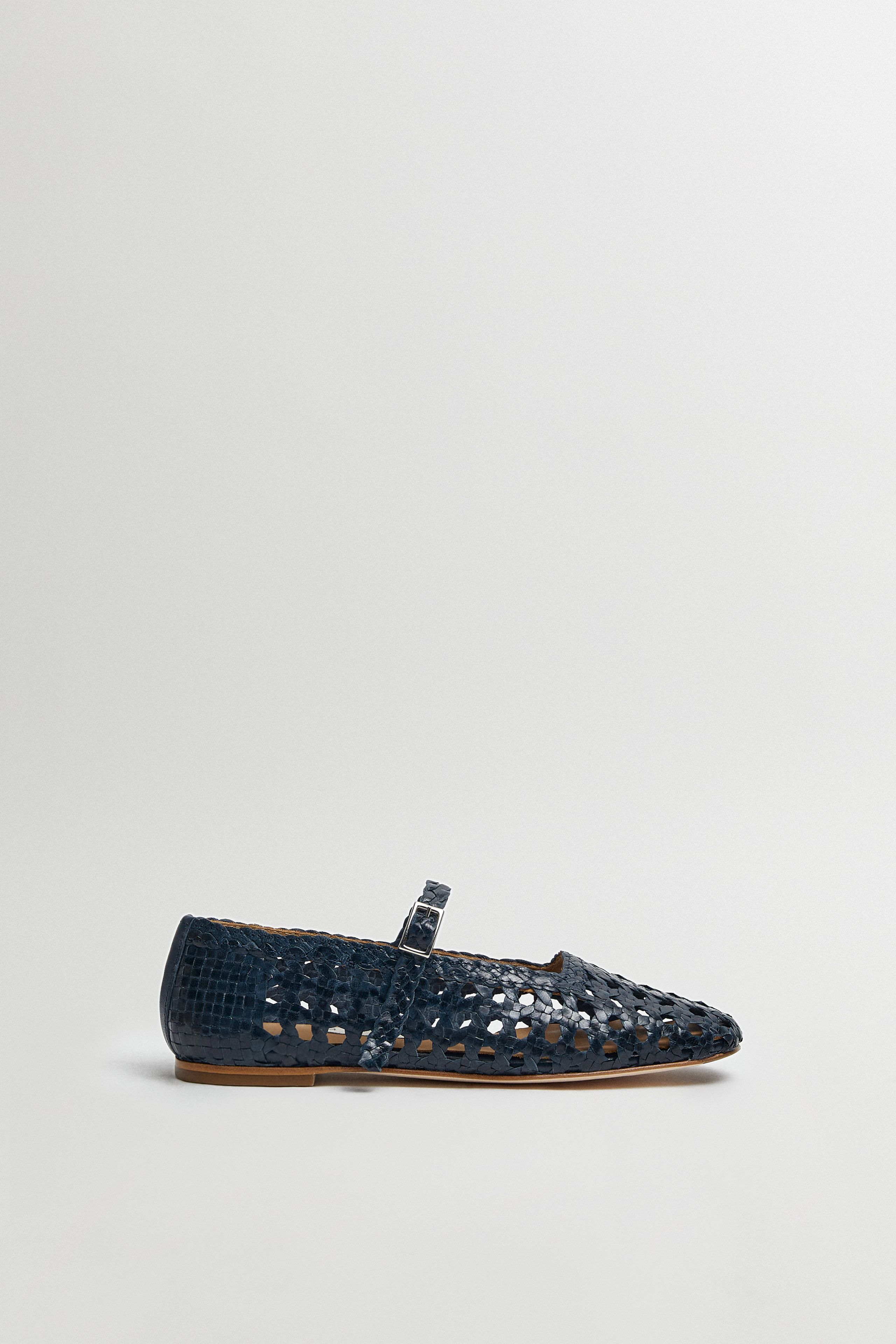 【関税込み】Miista ネイビー Yeida フラットシューズ Yeida Navy Ballerinas | Miista