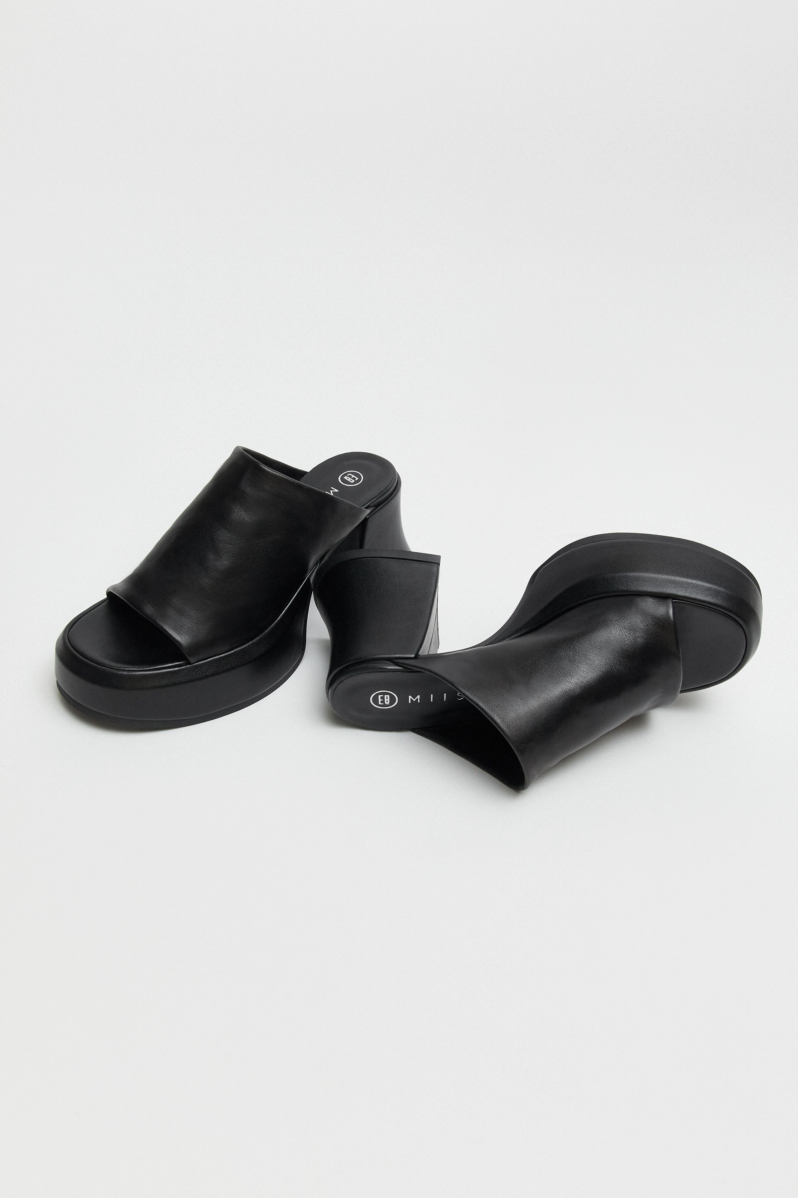 Jimena Black Sandals | Miista