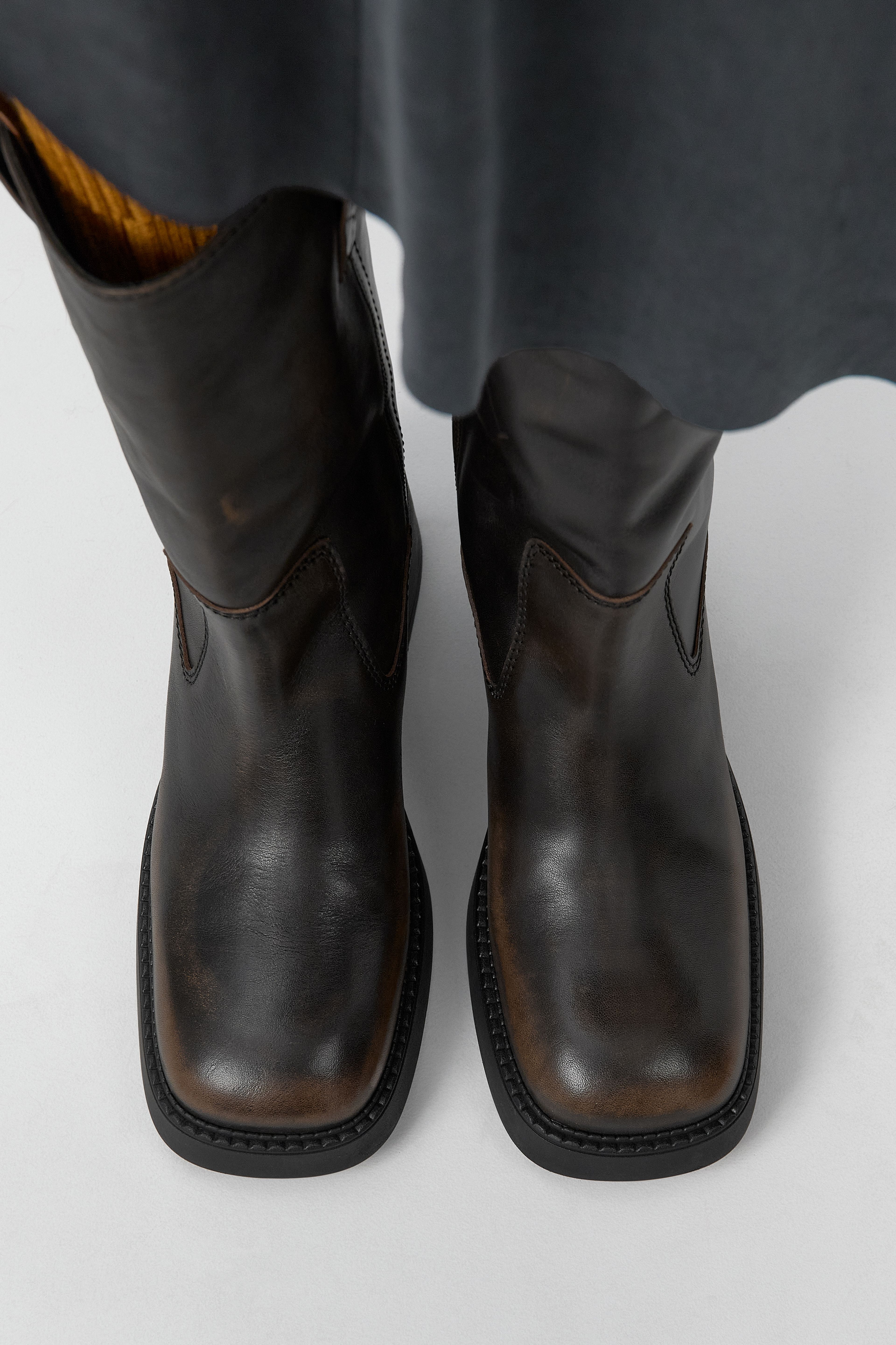 Inaya Boots - Brown Brush Off Leather | Miista | Designed & Handmade in Europe