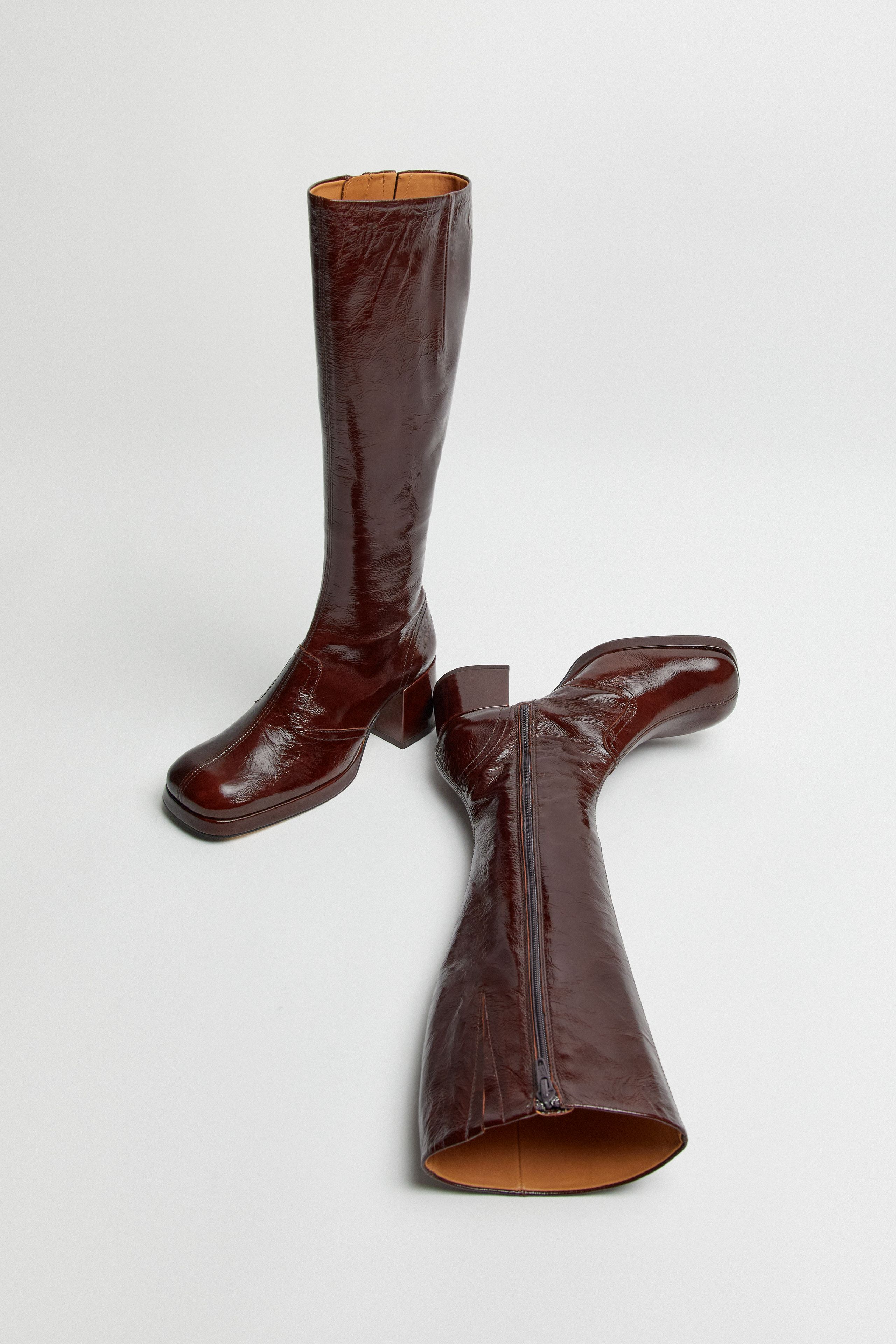 Donna Crinkle Brown Tall Boots | Miista