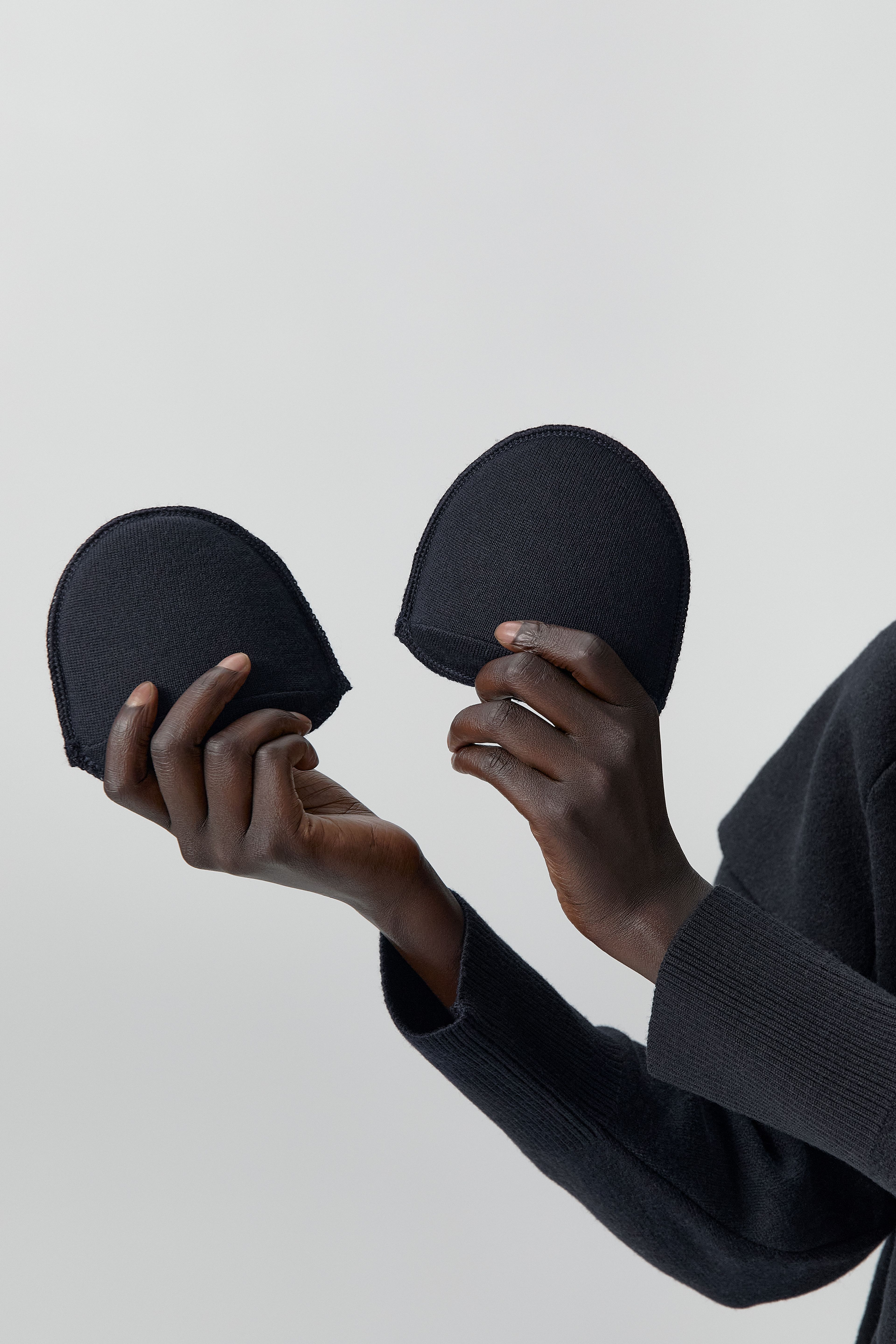 Levine Shoulder Pads - Navy Merino Knit | Miista | Designed & Handmade in Europe