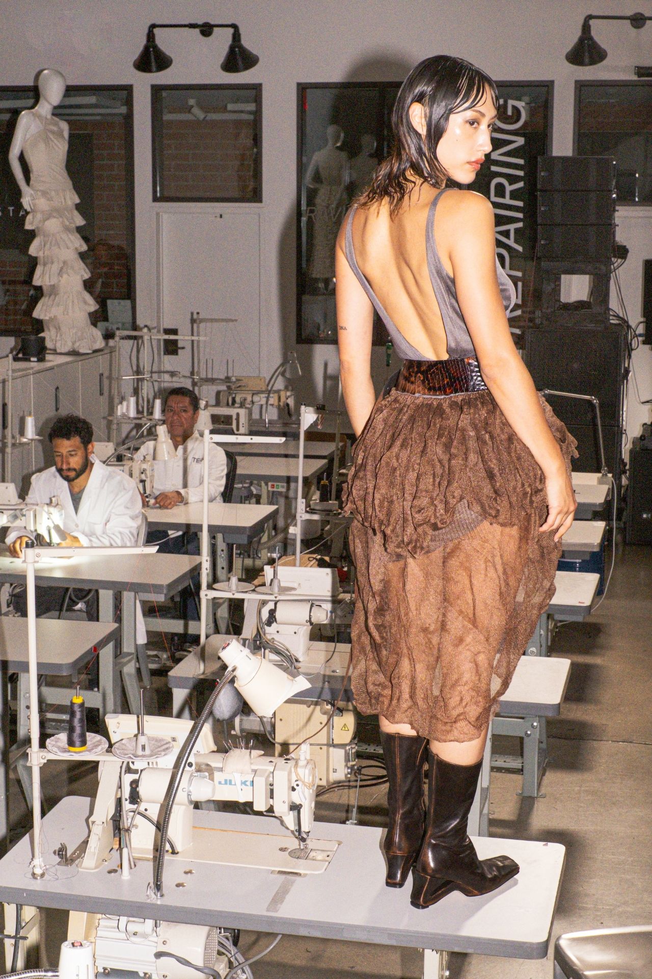 Look 4