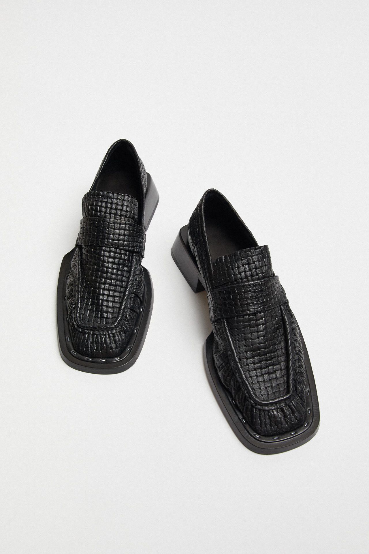 Airi Black Leather Loafers | Miista Europe | Made in Spain
