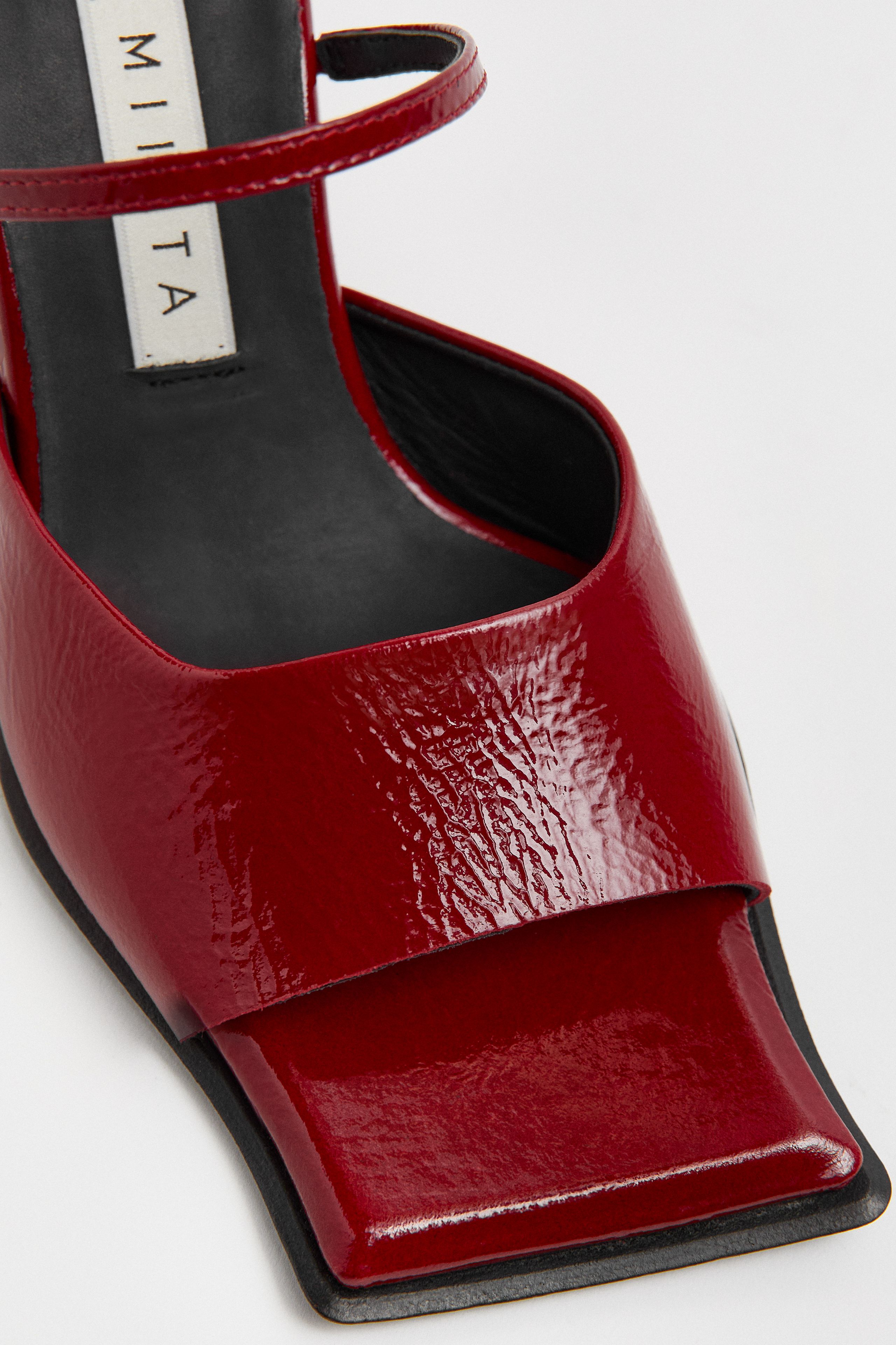 Egle Dark Red Sandals | Miista