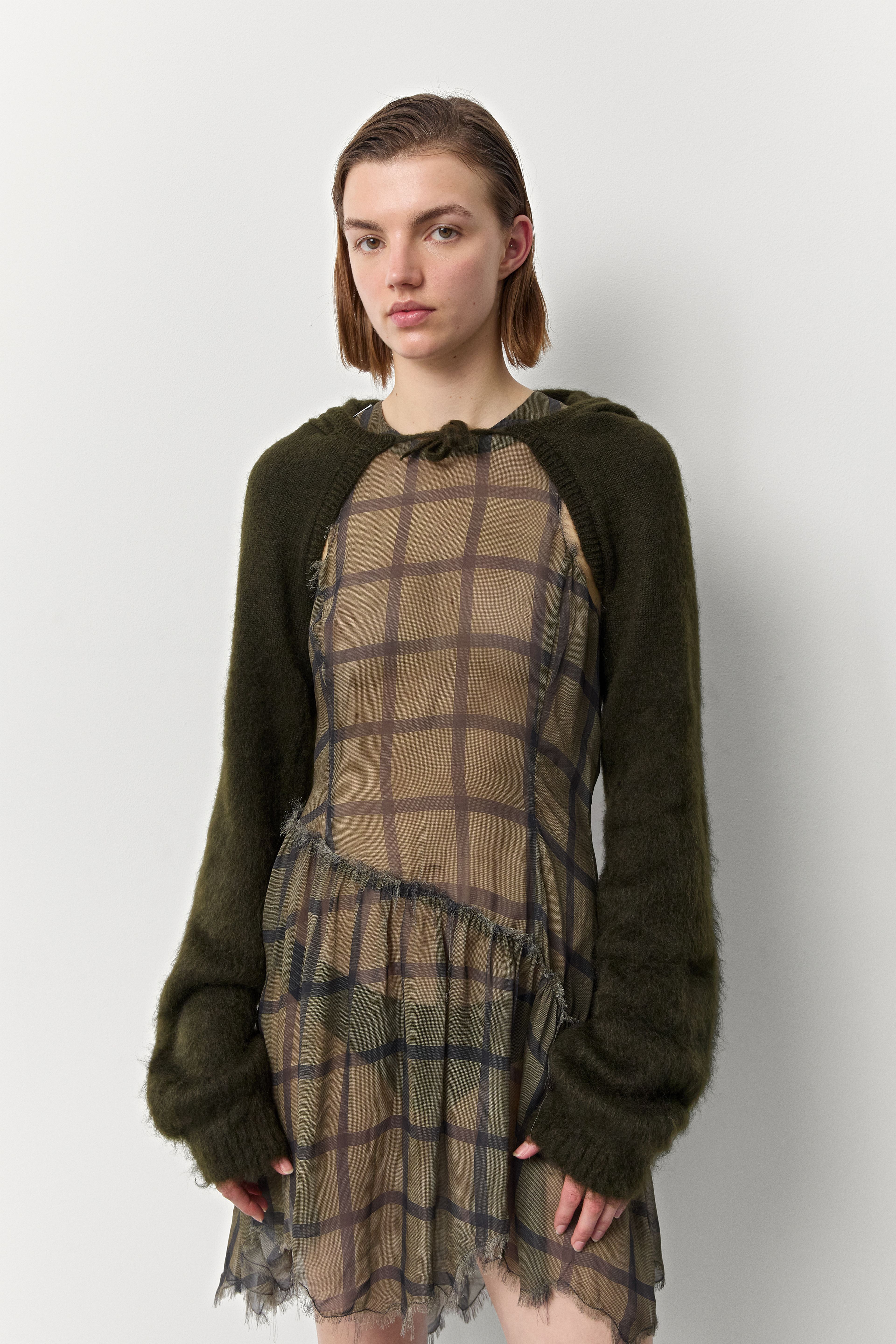 Nivi Hooded Khaki Sleeves | Miista | Designed & Handmade in Europe