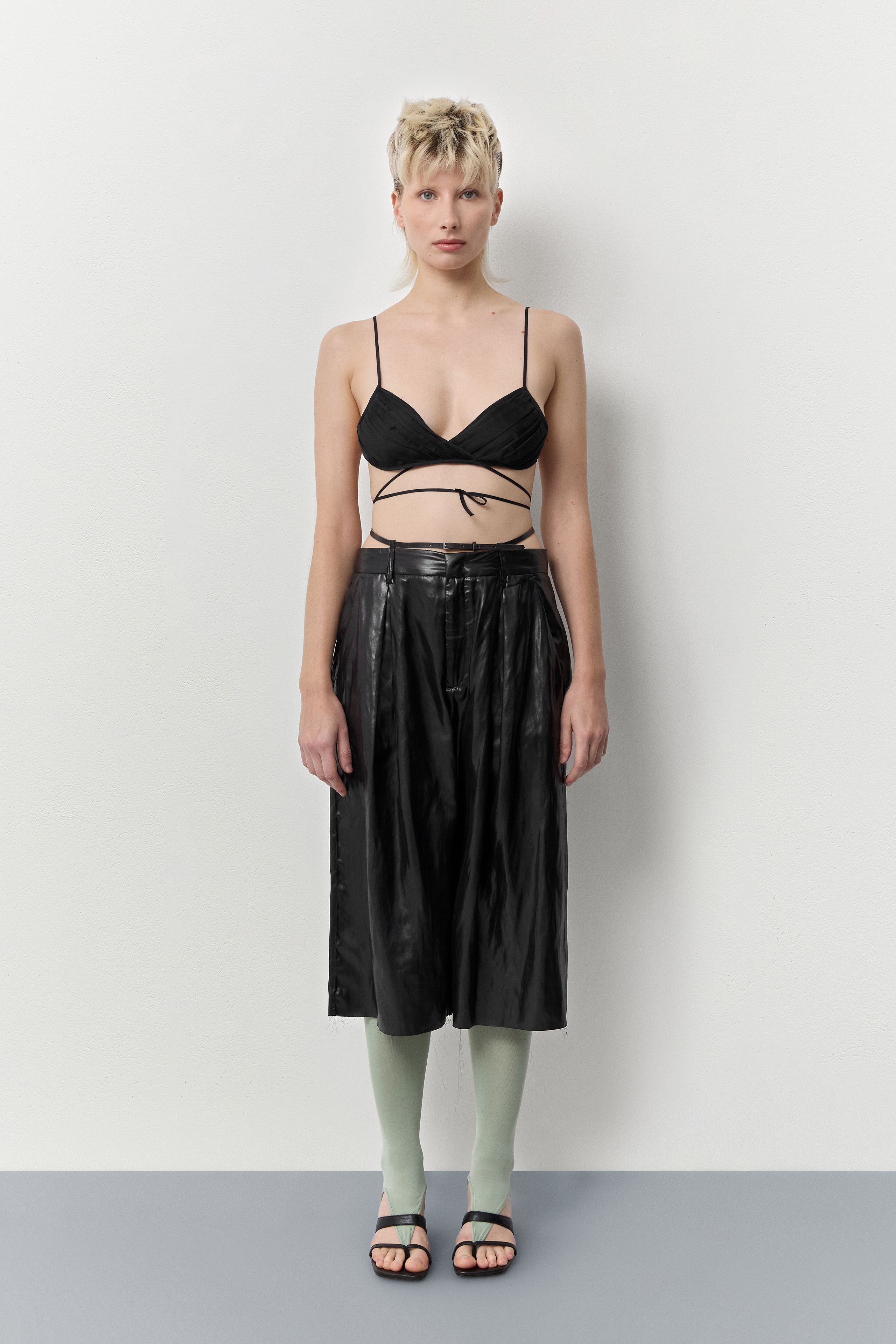 Keir Bra - Black Pleated Sheer | Miista