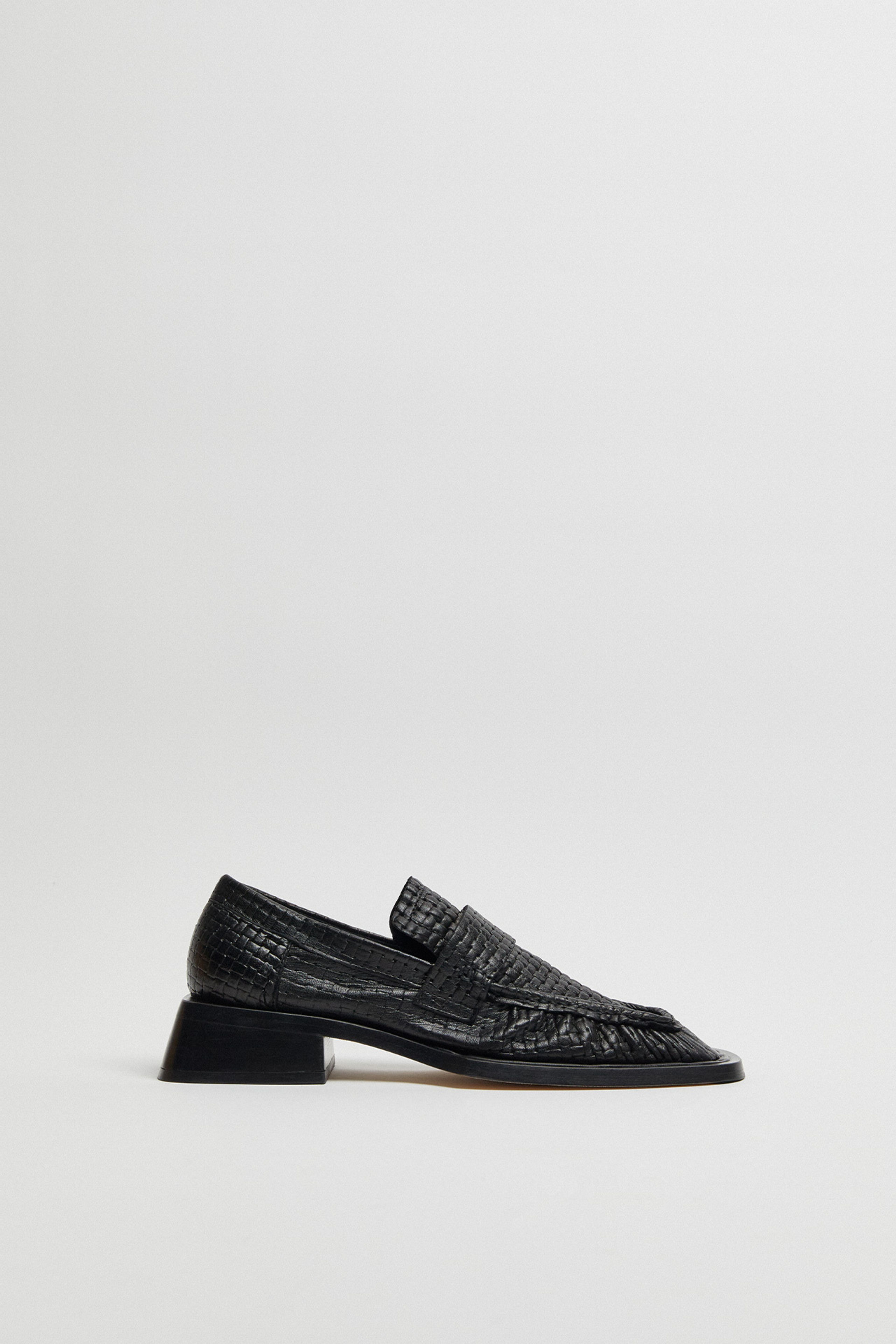 Airi Black Leather Loafers | Miista Europe | Made in Spain