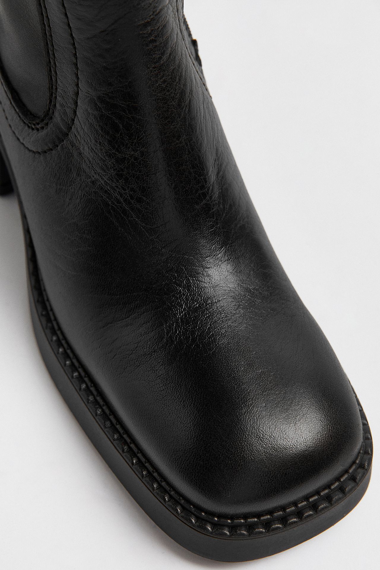 SHOES E8 | Miista