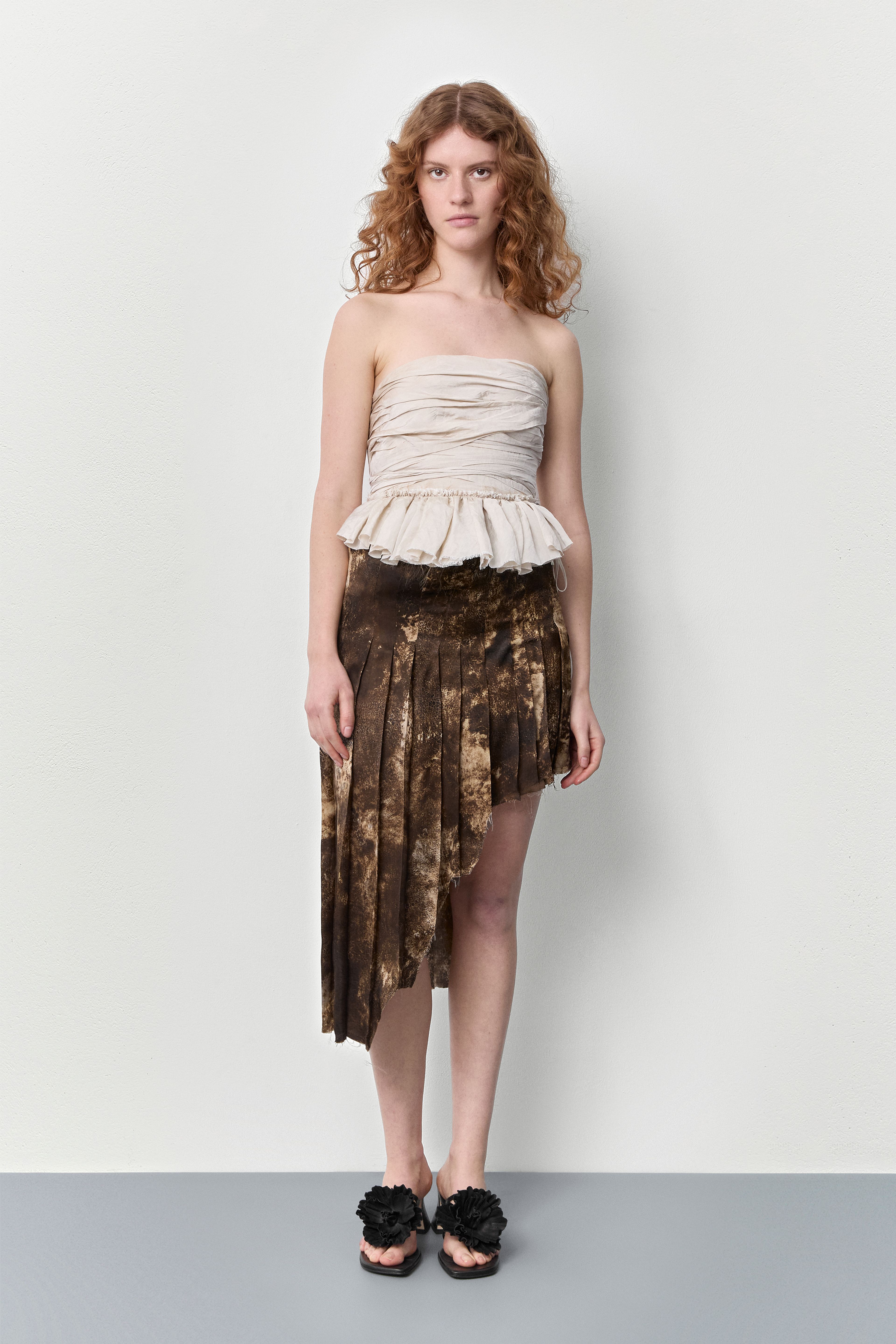 Vanny Ecru Ruffle | Miista | Designed & Handmade in Europe