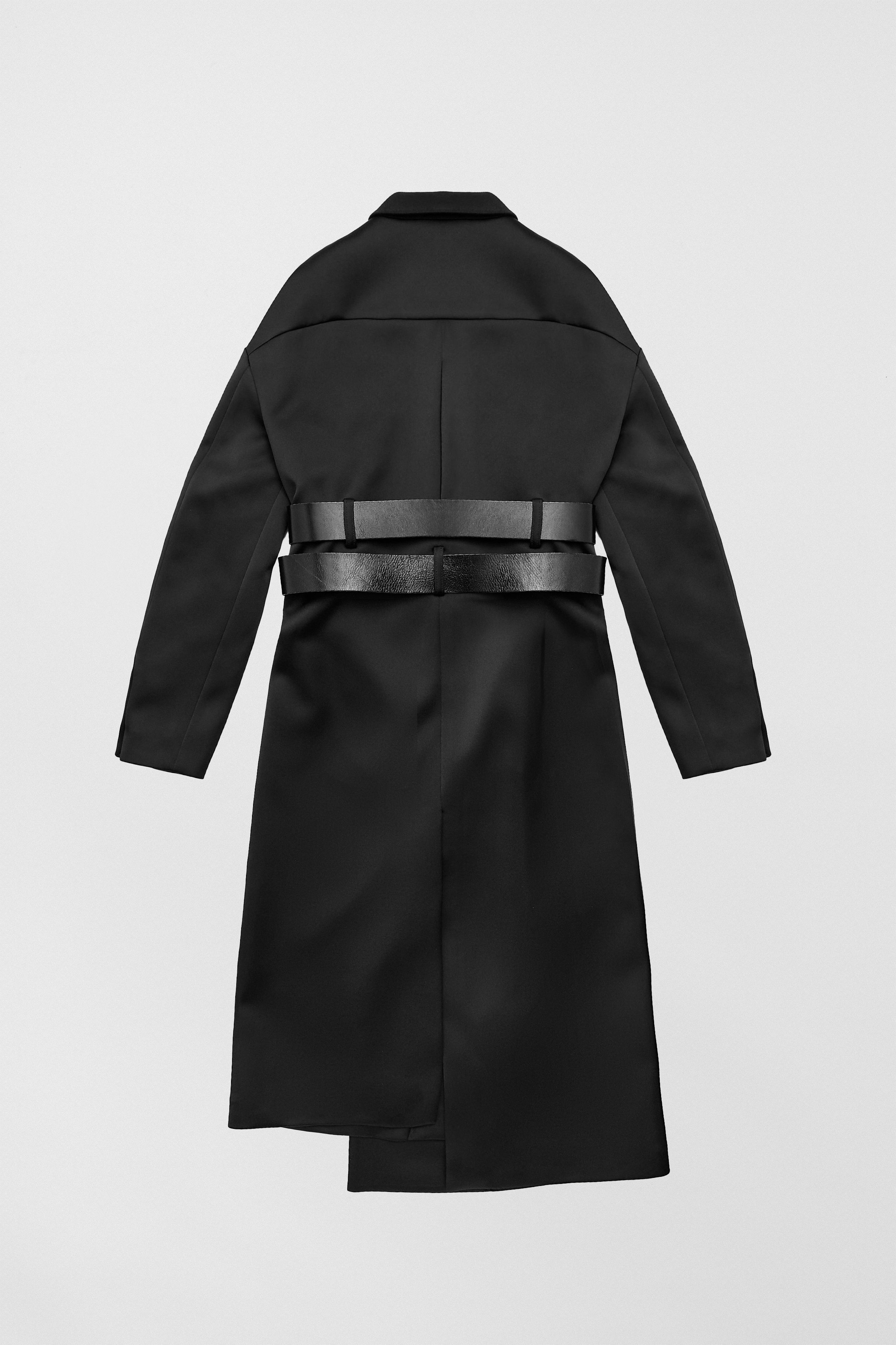 Irne Coat - Black Satin | Miista