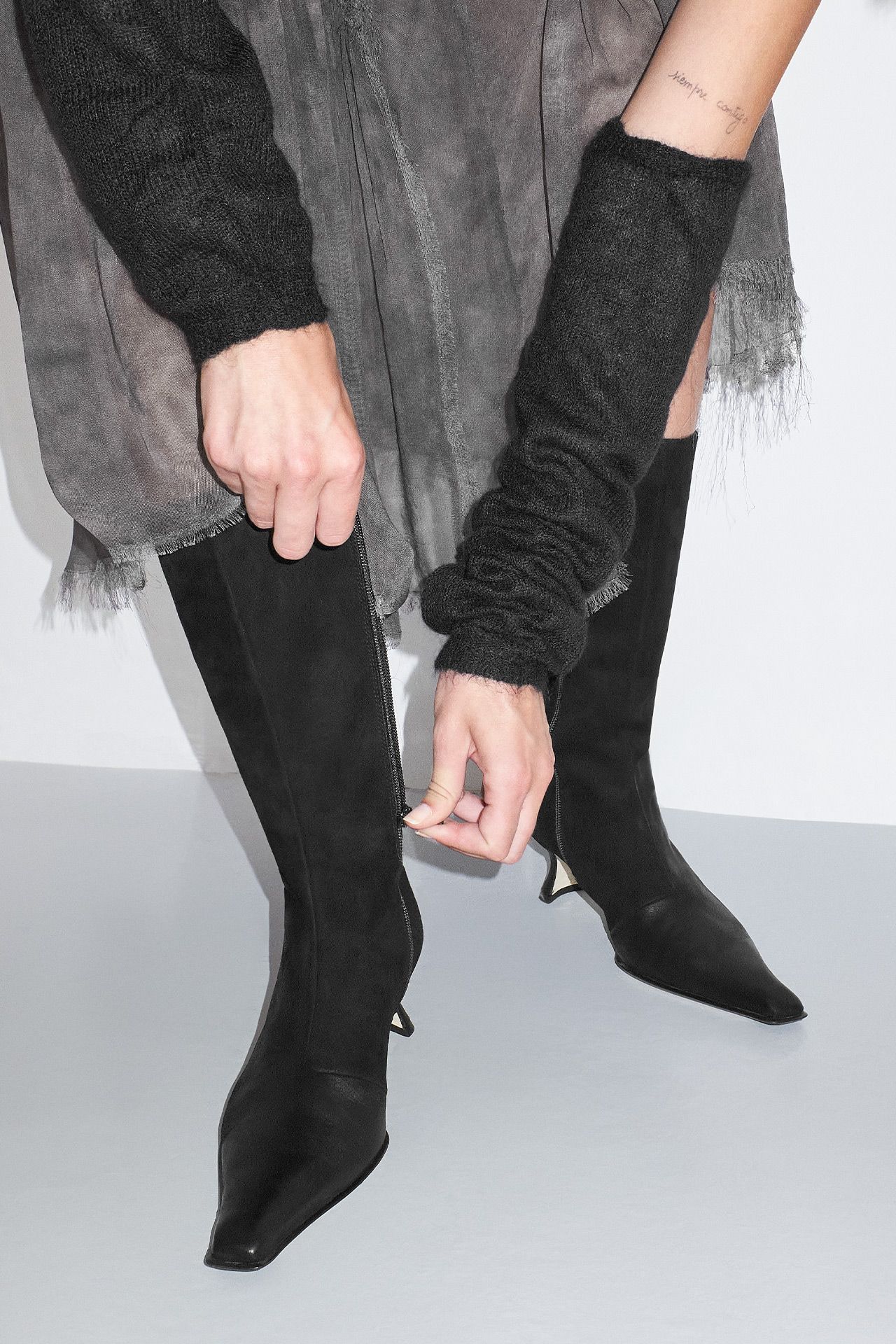 【関税込み】Miista ホワイト Rilla ブーツ White Rilla Boots by Miista on Sale