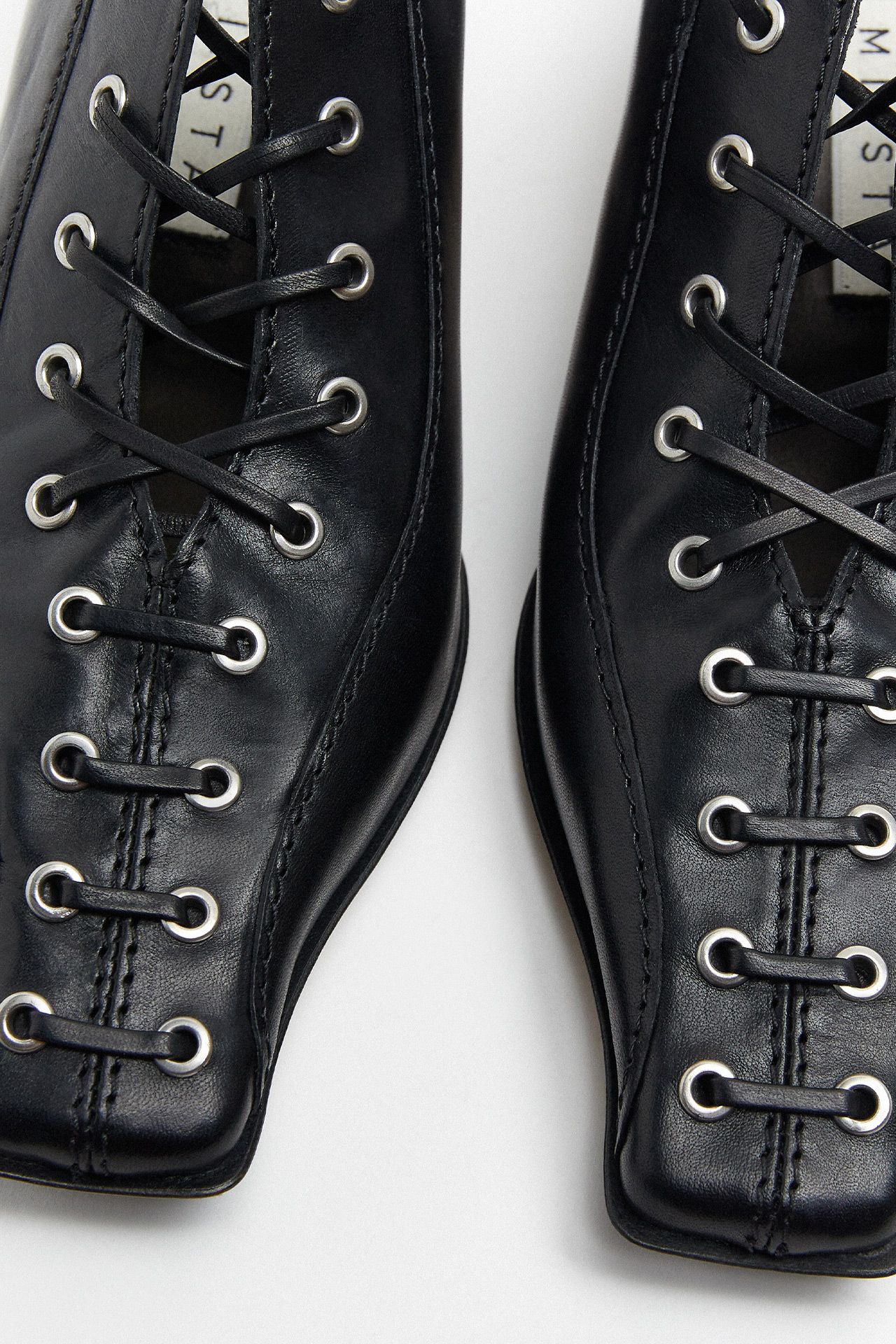 Asia Black Courts | Miista Europe | Made in Portugal