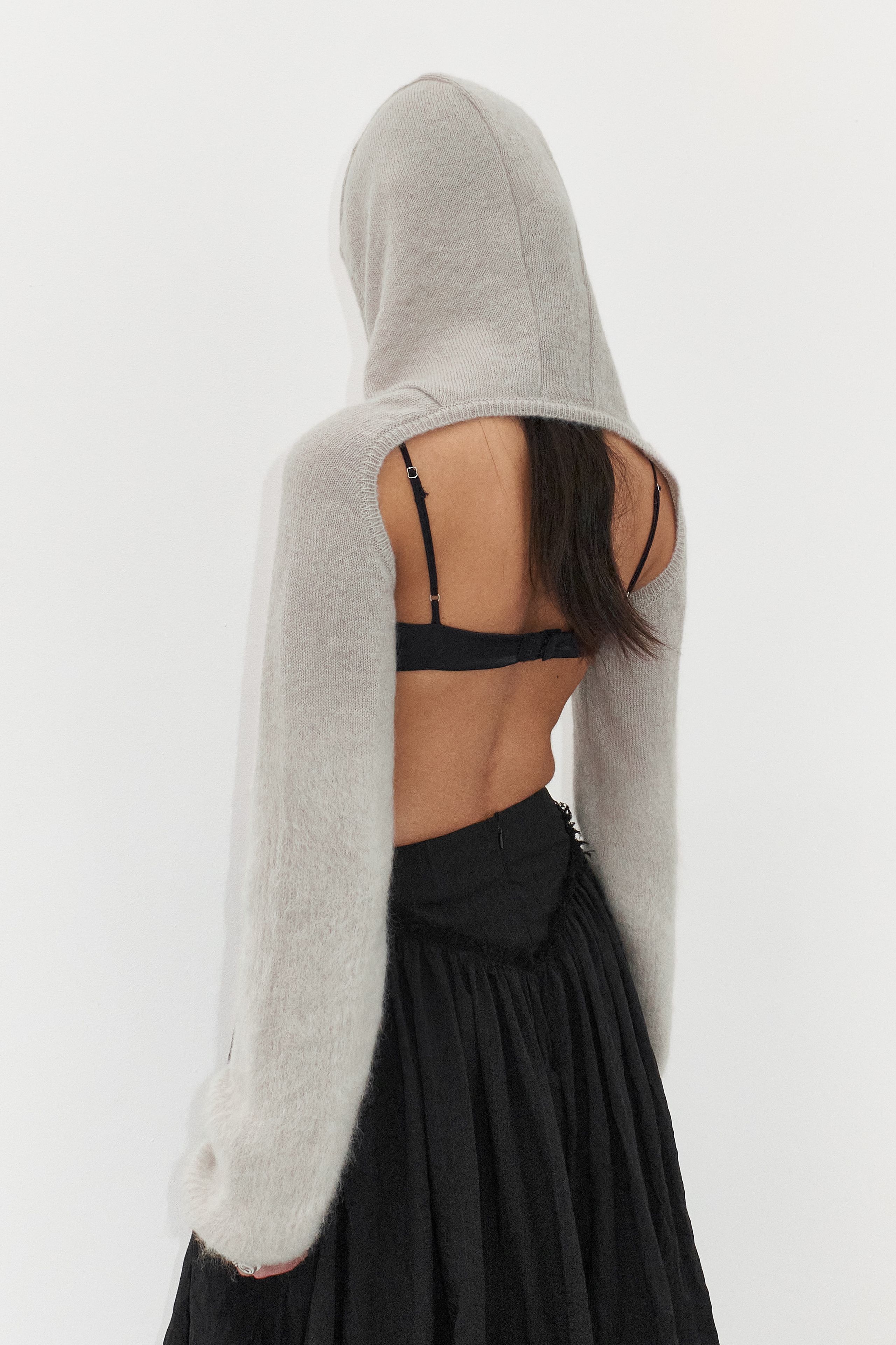 Nivi Sleeves - Pearl Mohair Hooded | Miista