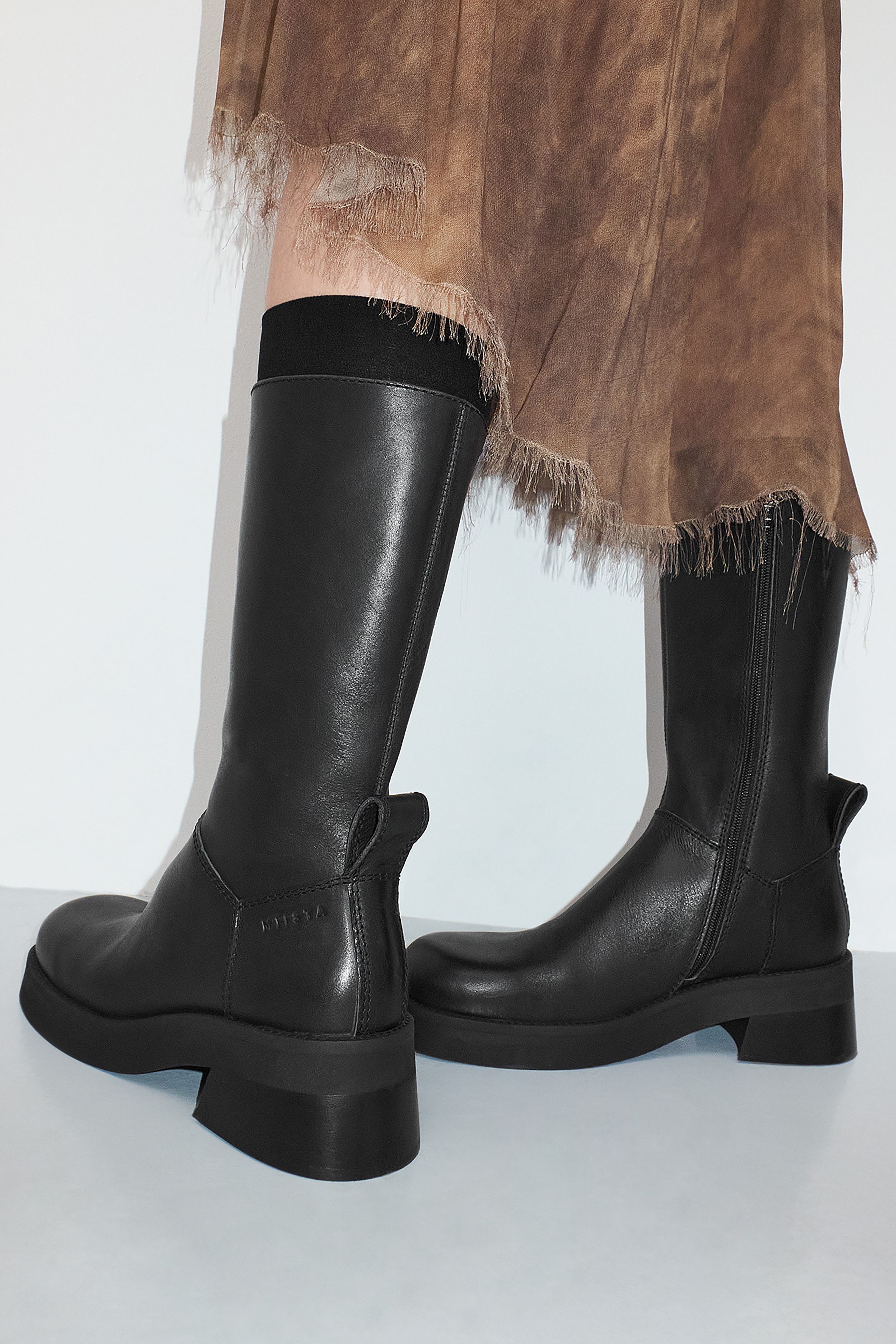 Jutta Black Boots | Miista