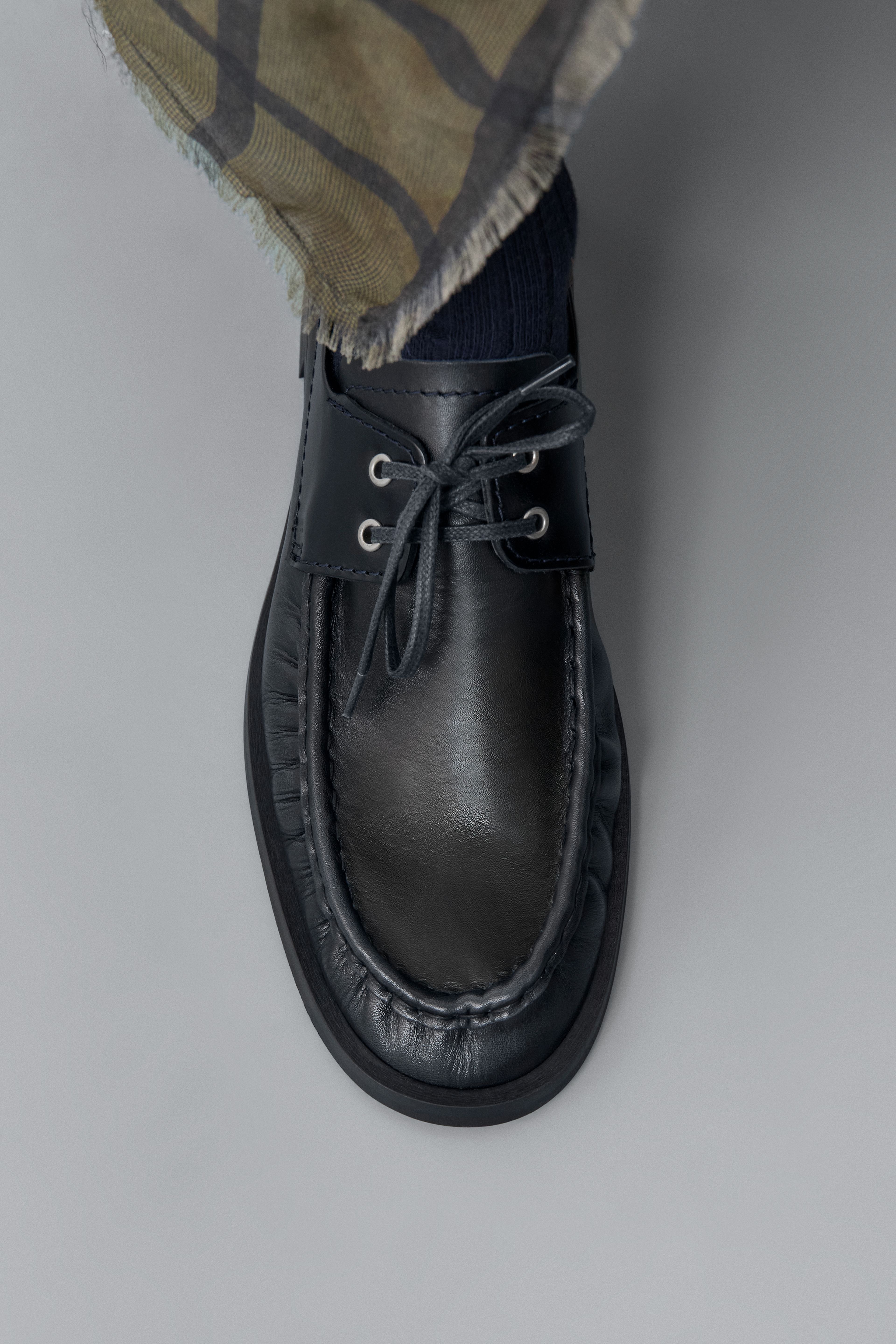 Edelira Navy Black Bicolor Derby Loafers | Miista | Designed & Handmade in Europe