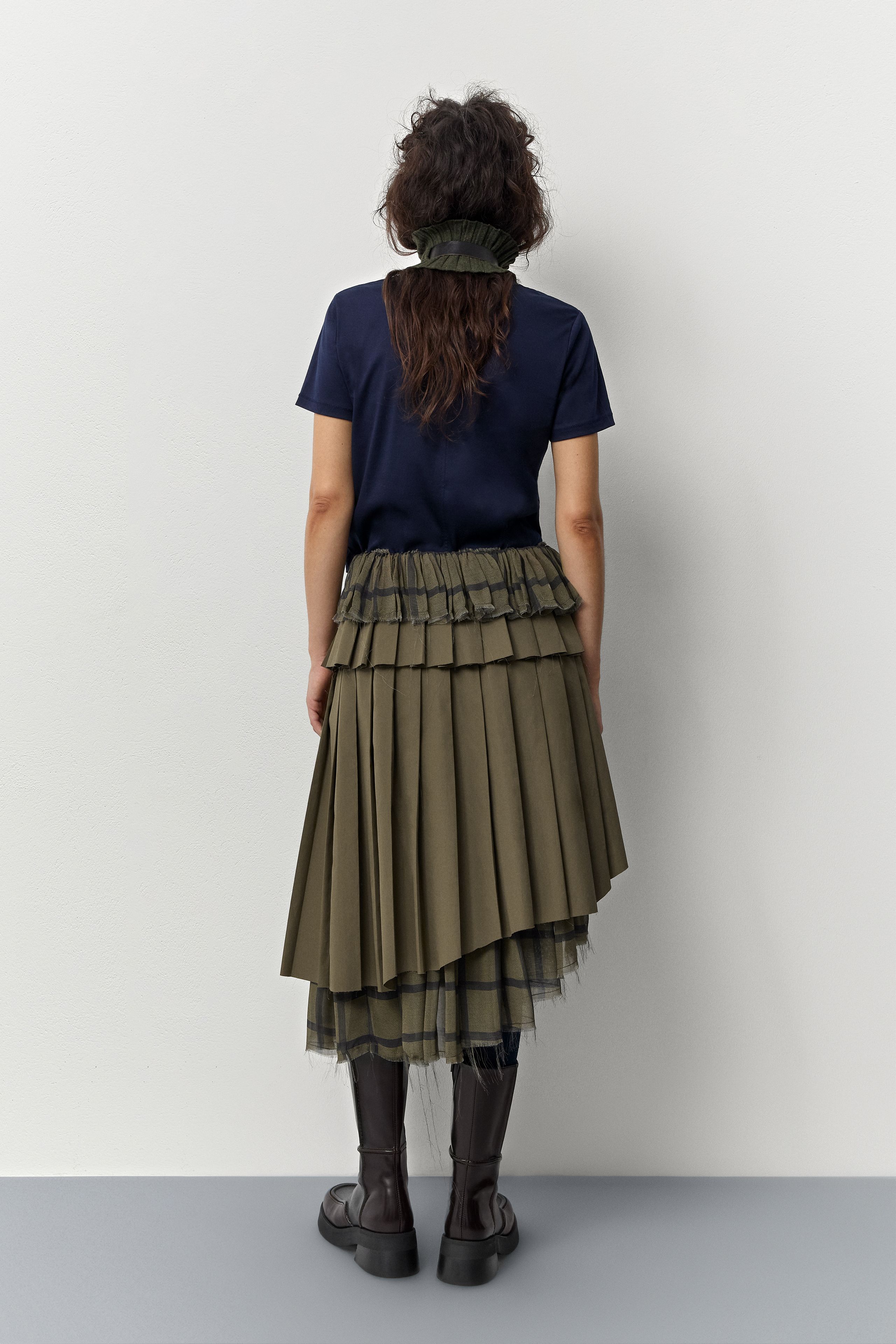 Magde Skirt - Khaki Pleated Check | Miista