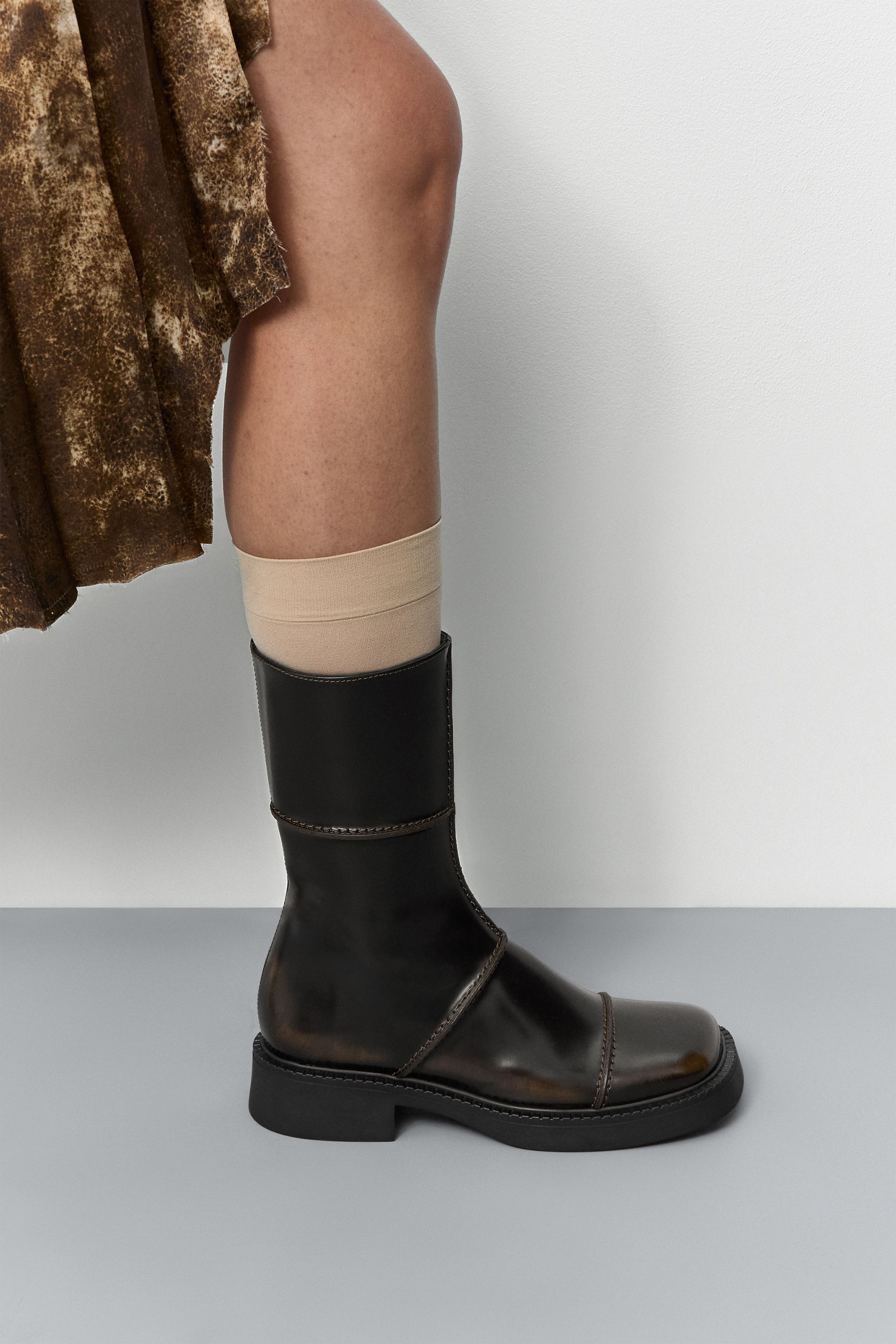 ダーツ miya Dahlia Boots - Brown Brush Off Leather | Miista
