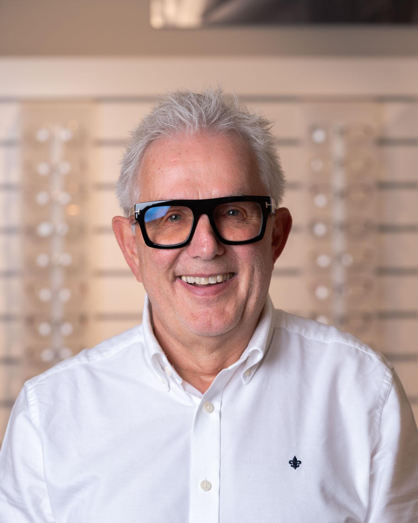 Sven Erik Hatleskog, kjøpmann hos c)optikk Revetal