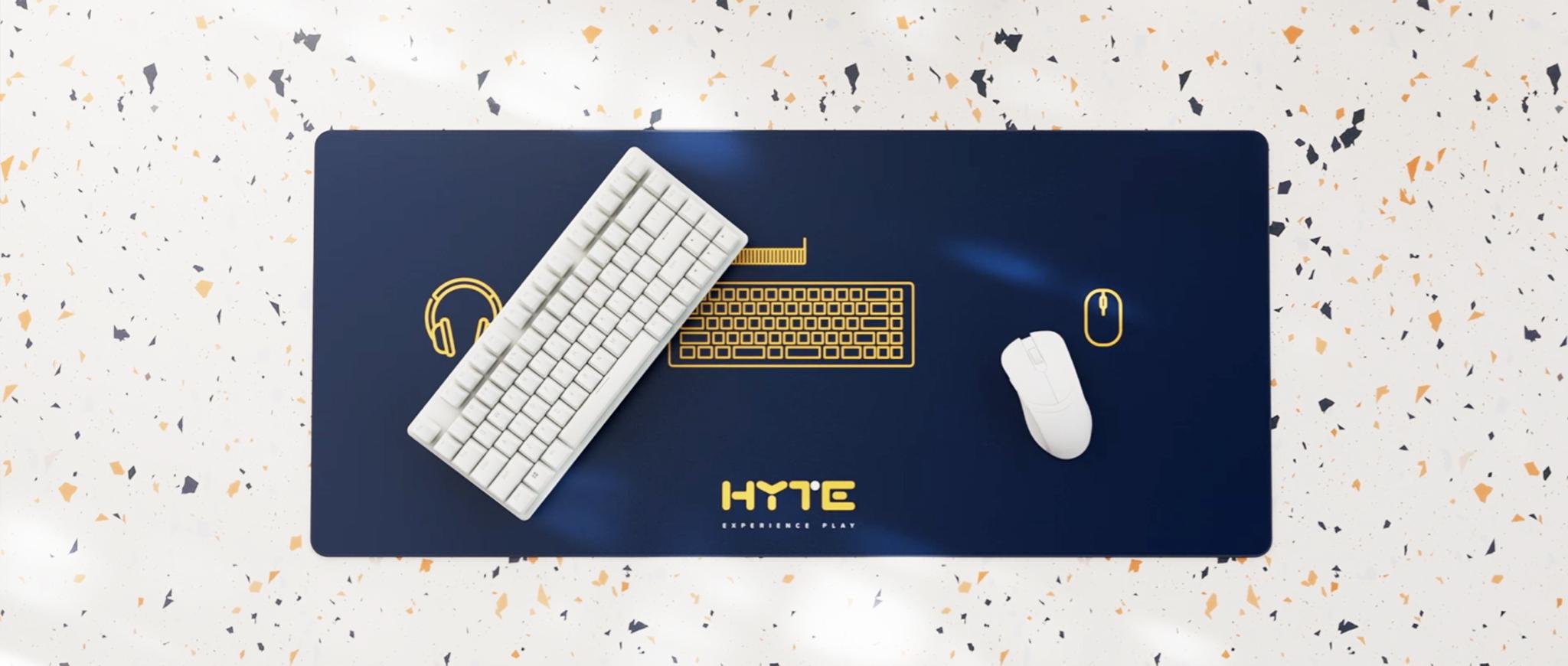 HYTE Desk Pad DP900 