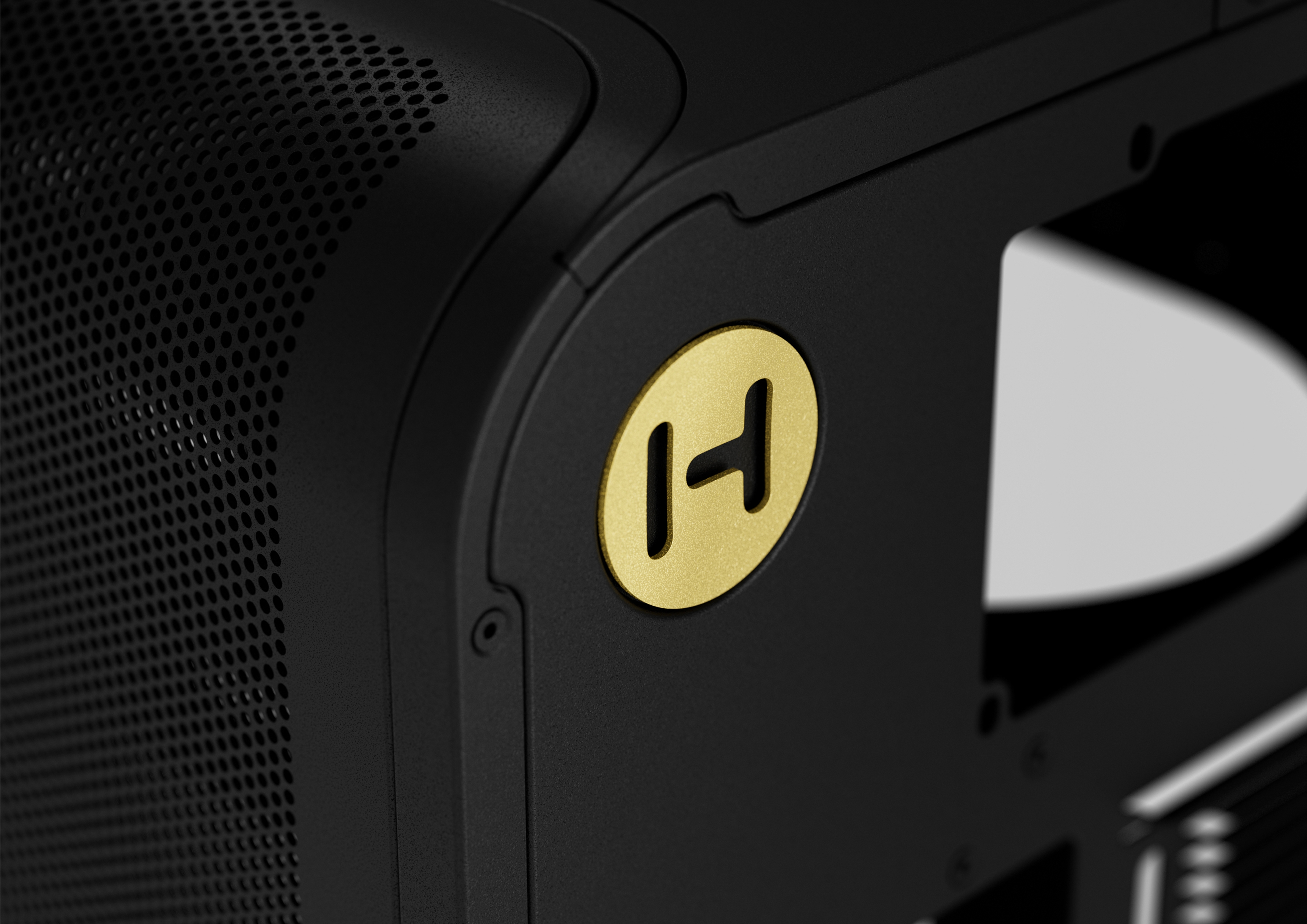 HYTE X50 - Pitch Black