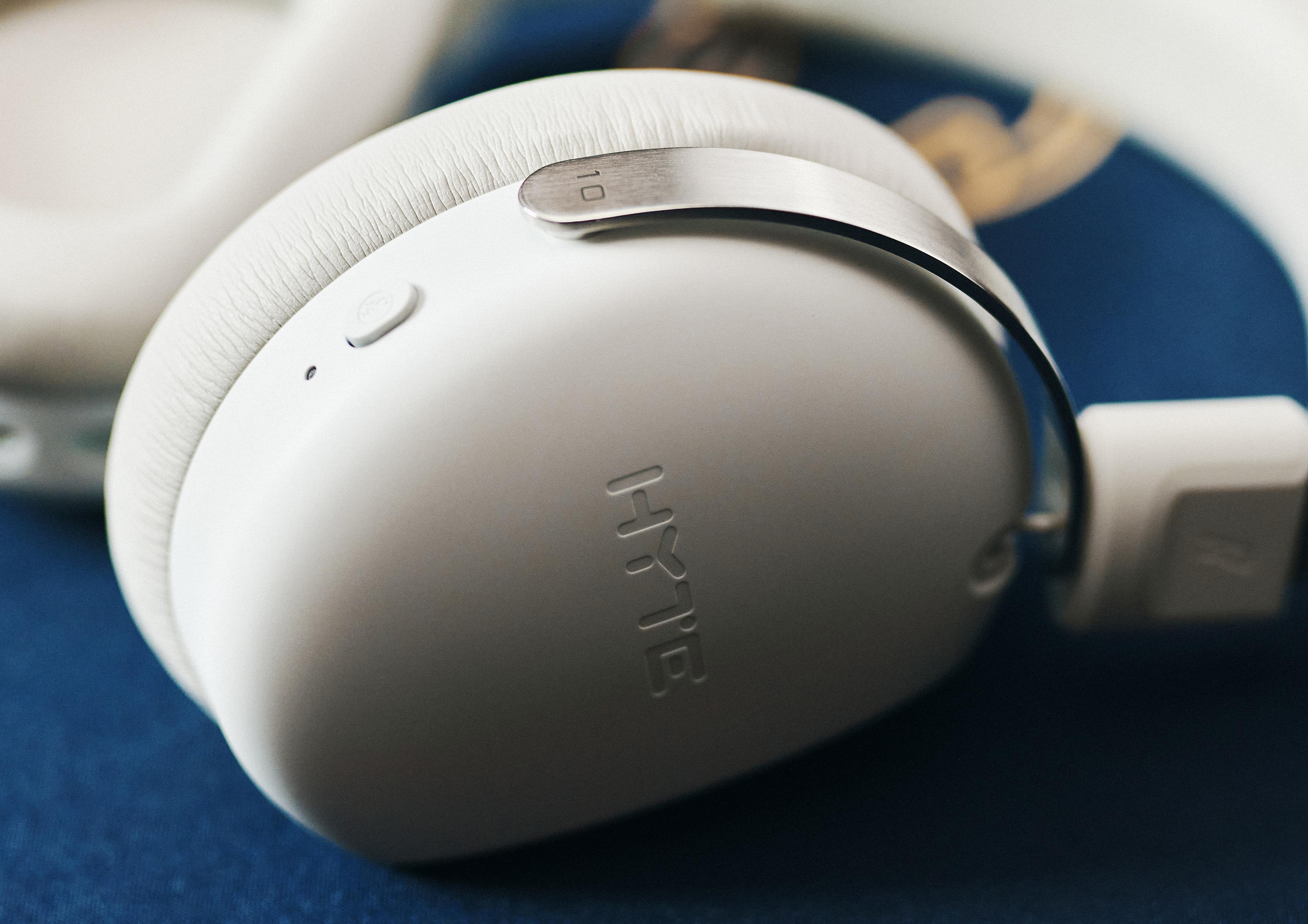 HYTE eclipse HG10 2.4GHz Wireless Gaming Headset