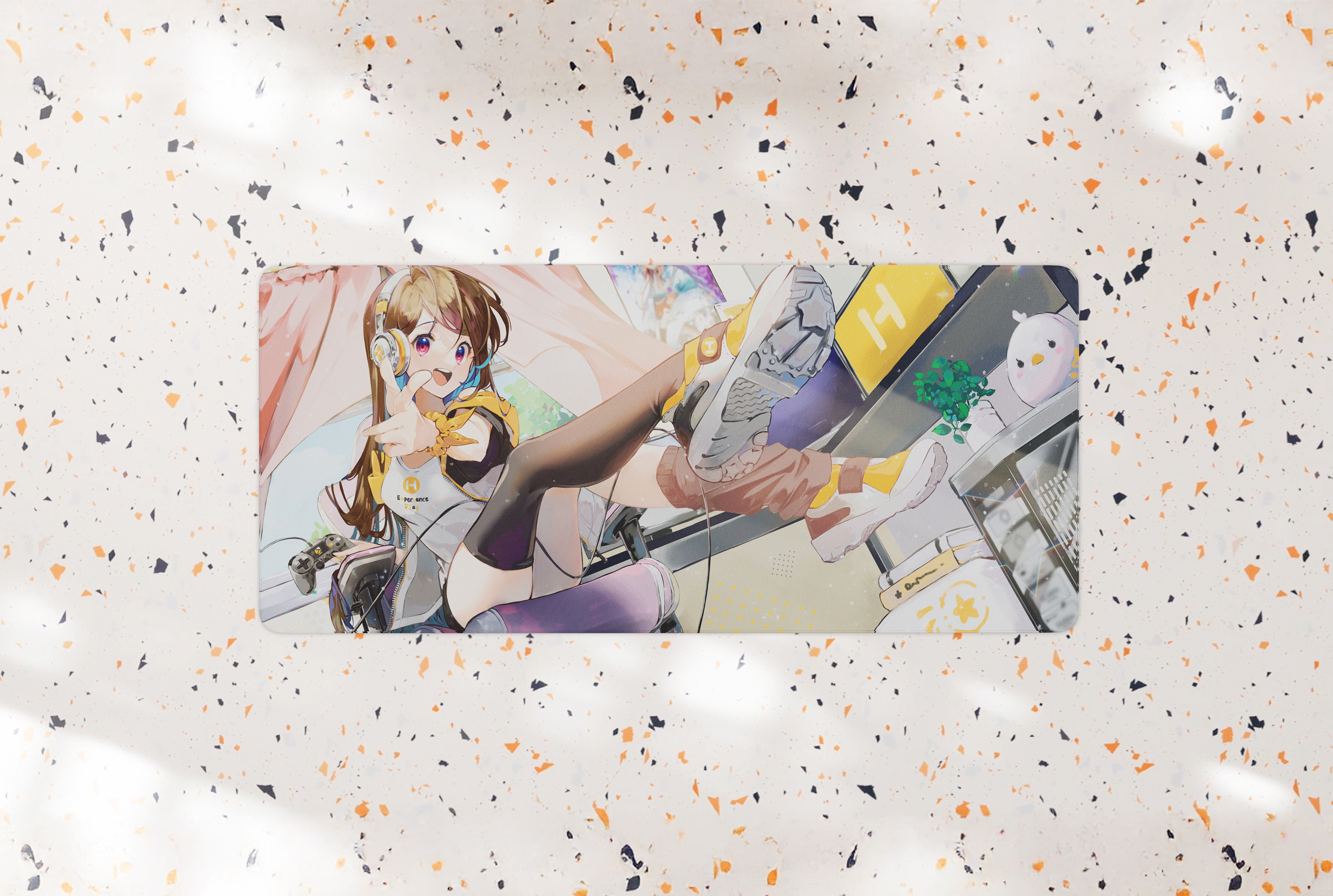 HYTE  Desk Pad Game On
