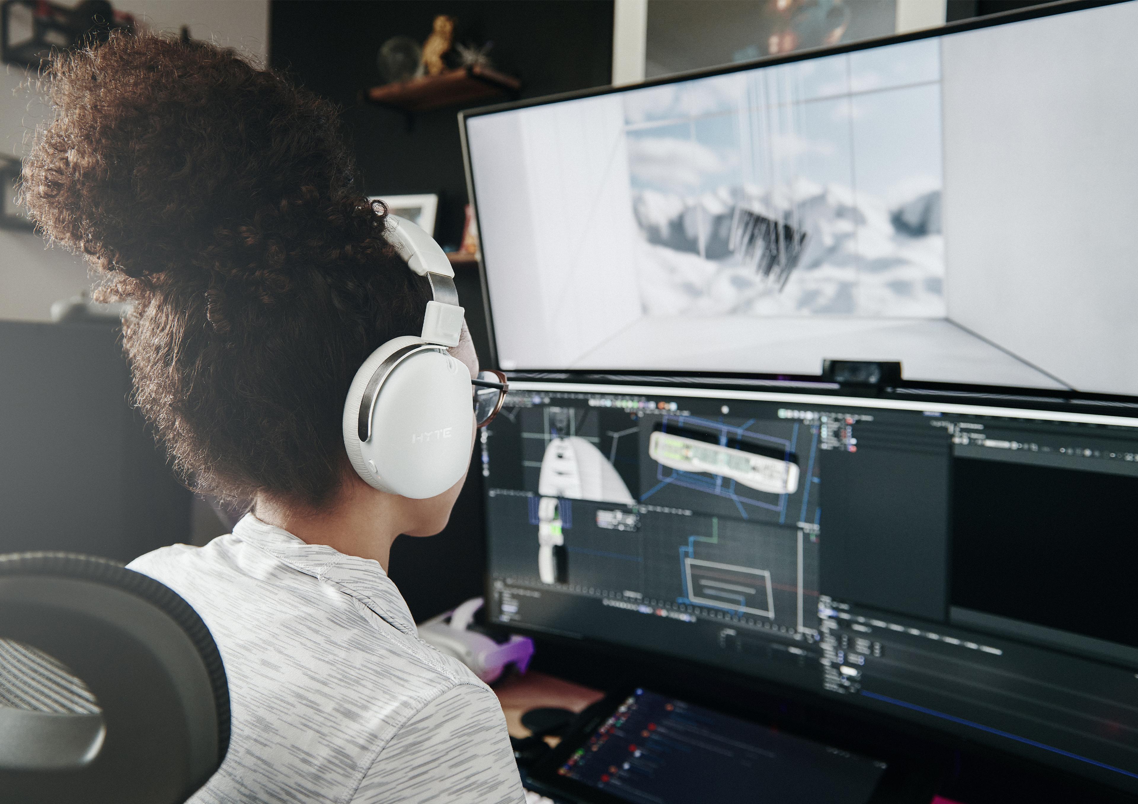 HYTE eclipse HG10 2.4GHz Wireless Gaming Headset