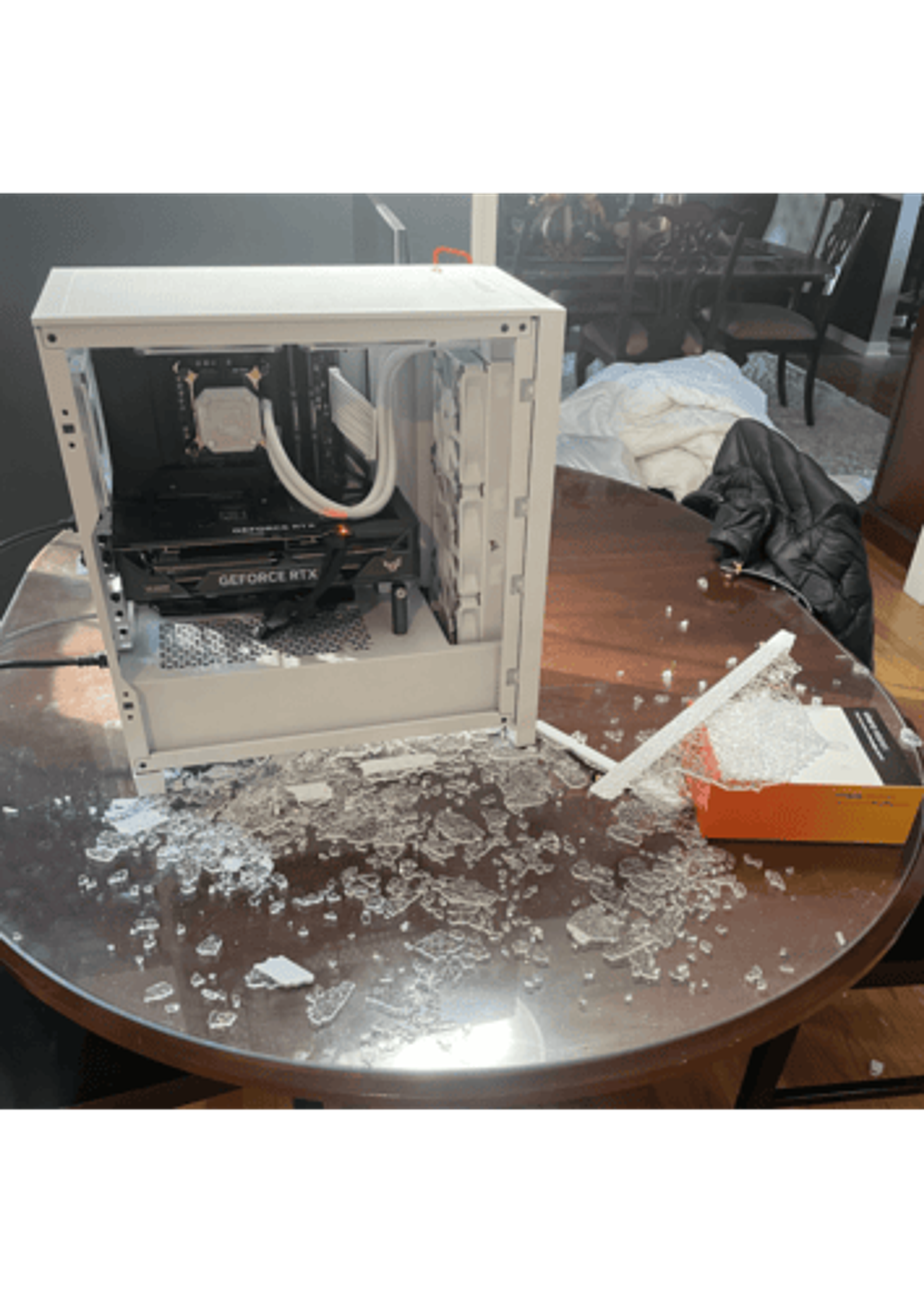 Acrylic vs Tempered Glass PC Side Panel: Which is Better?