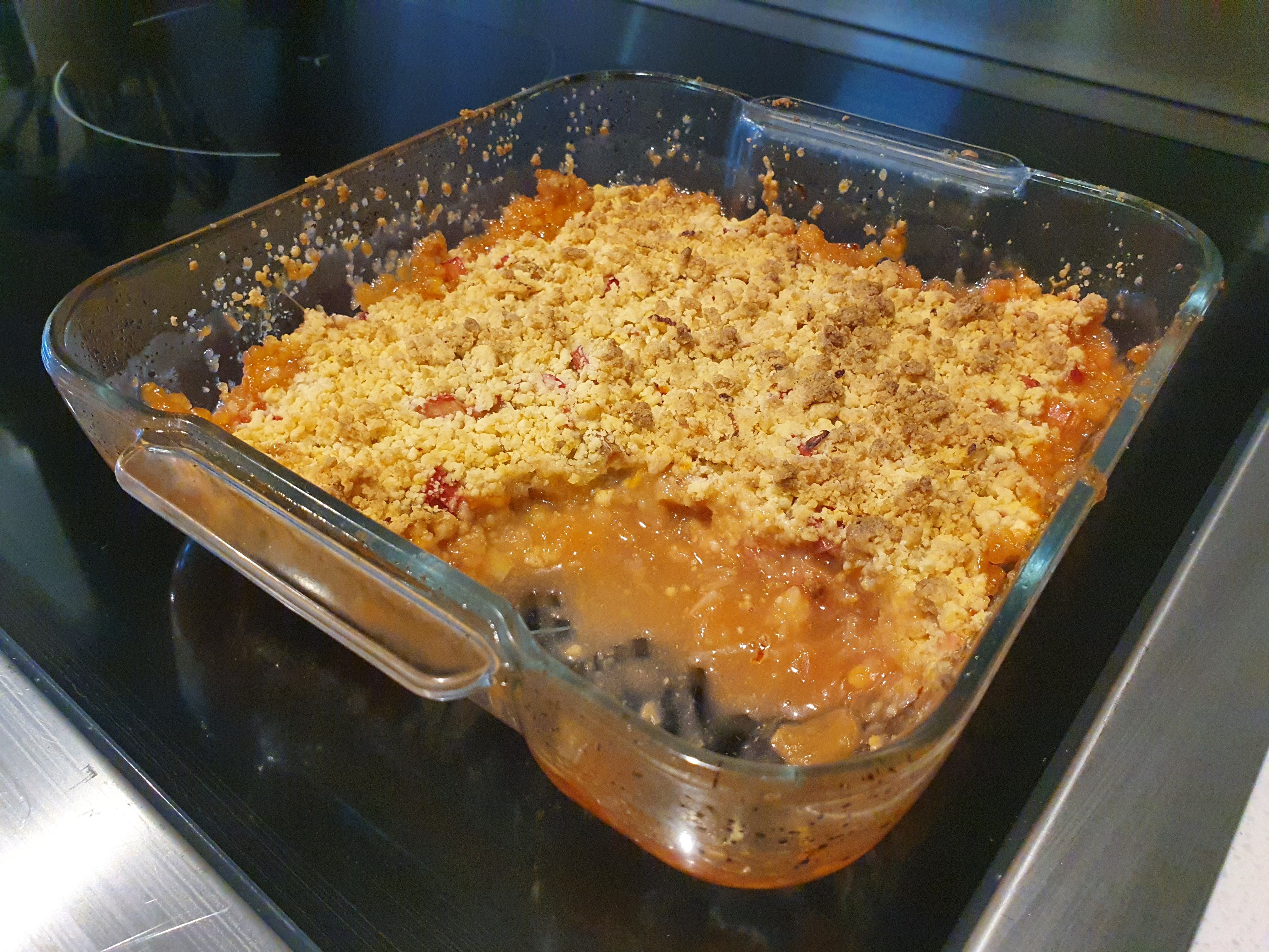 Rhubarb And Orange Crumble | Nomelette