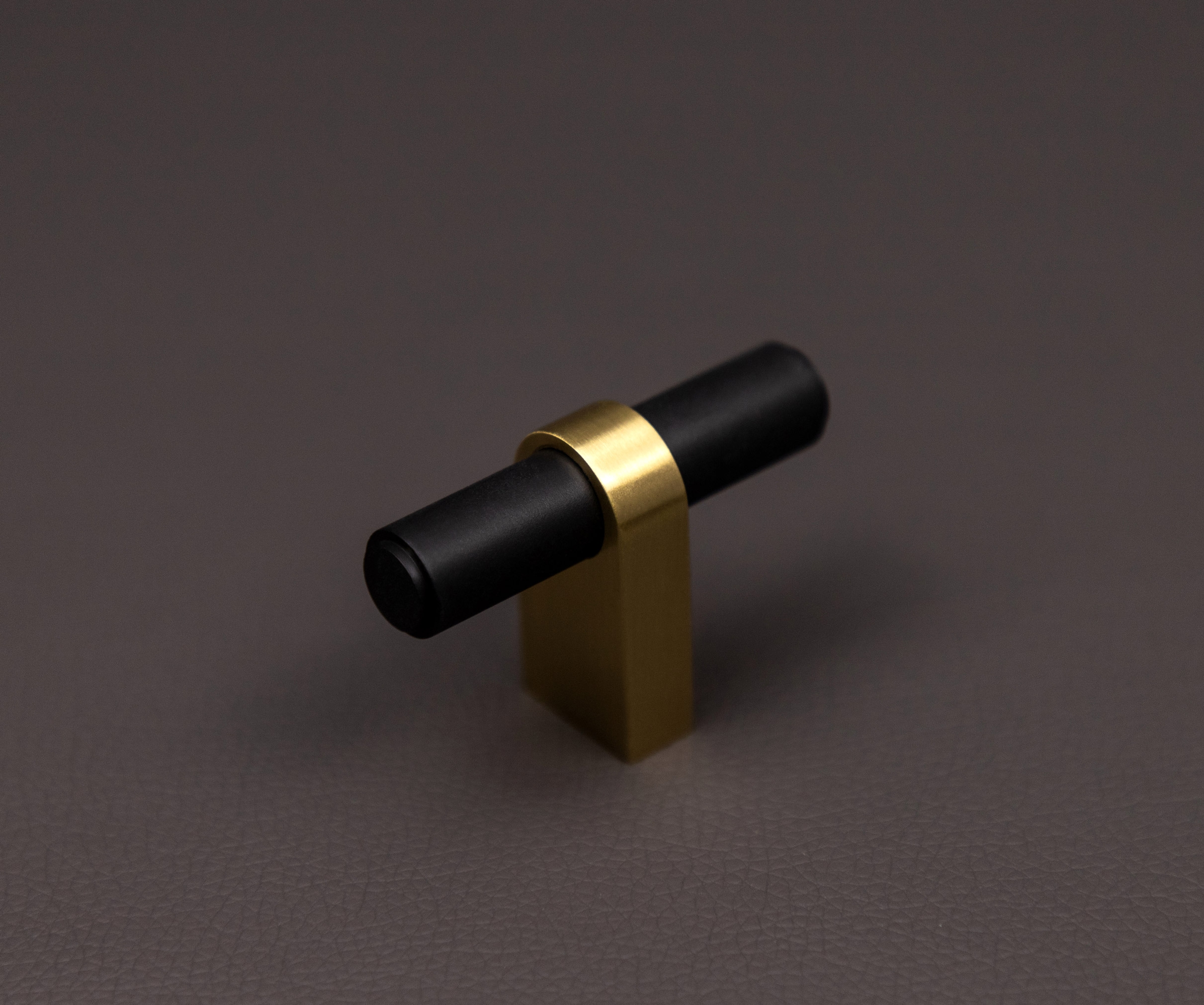 Classic T-Knob Bar with a Clean Post in Matte Satin Black and Satin Brass