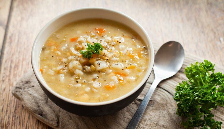 Zuppa d’orzo tirolese Ingredienti