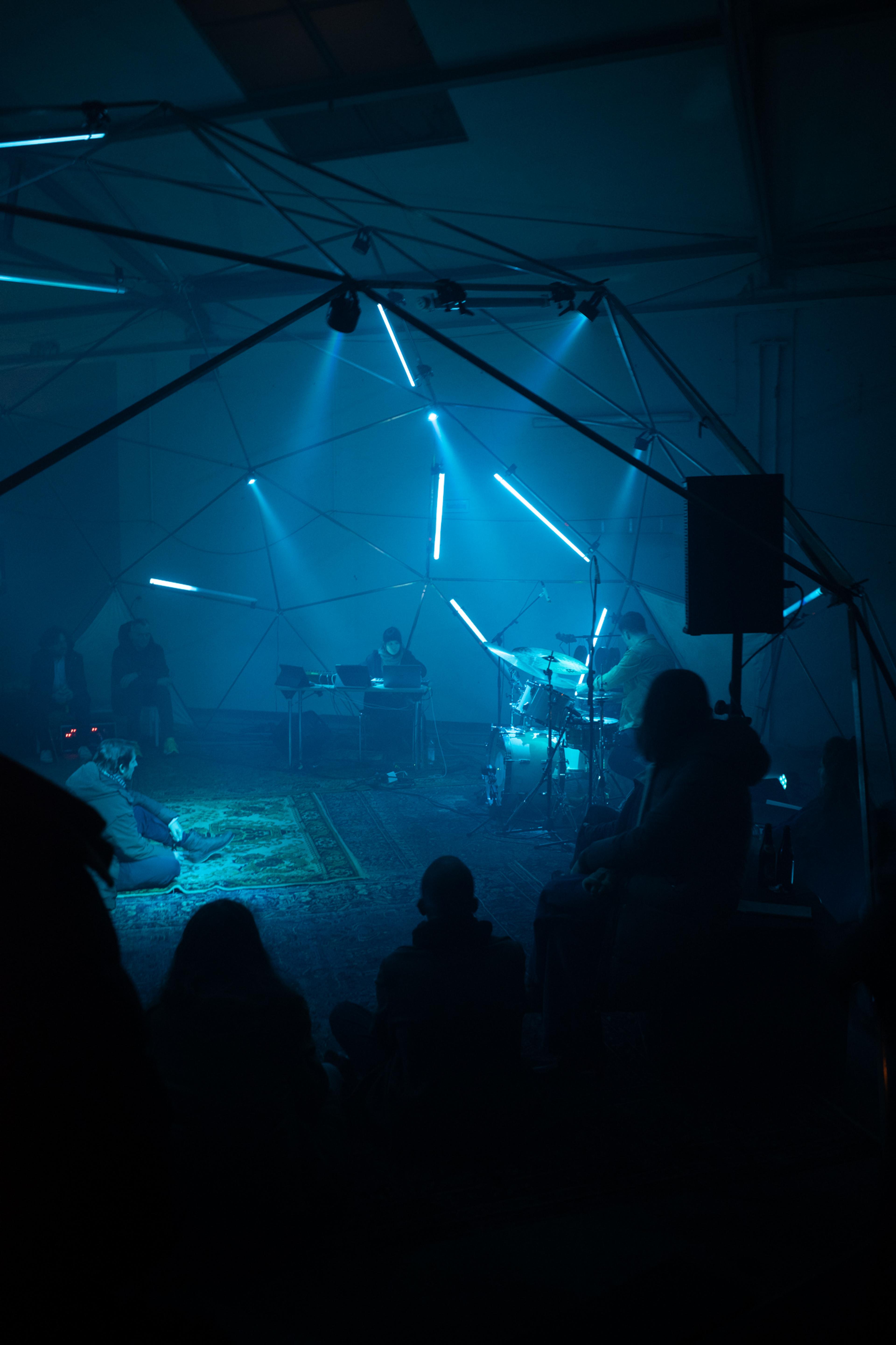 Polygonia (Lindsey Wang) and Simon Popp live concert at Zirka Munich