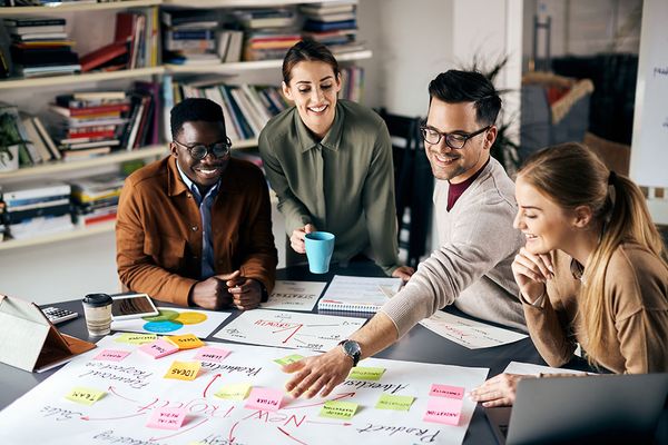 How to Create a Winning Business Plan That Investors Can’t Ignore - EntrepreneurLens