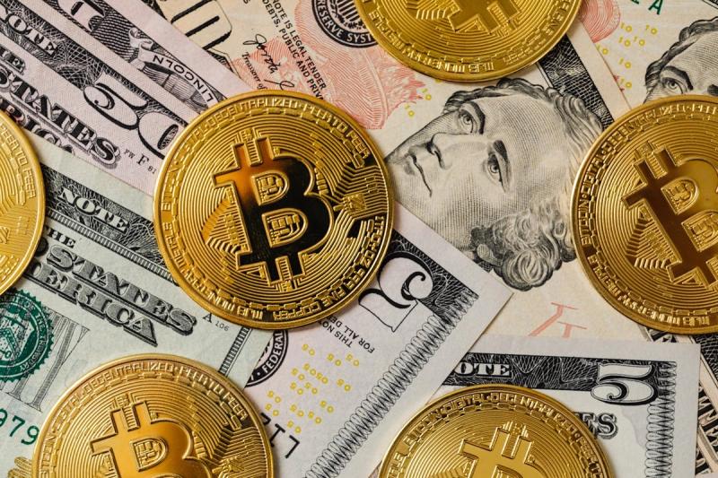 Bitcoin vs. Banks: Who Will Control the Future of Finance?