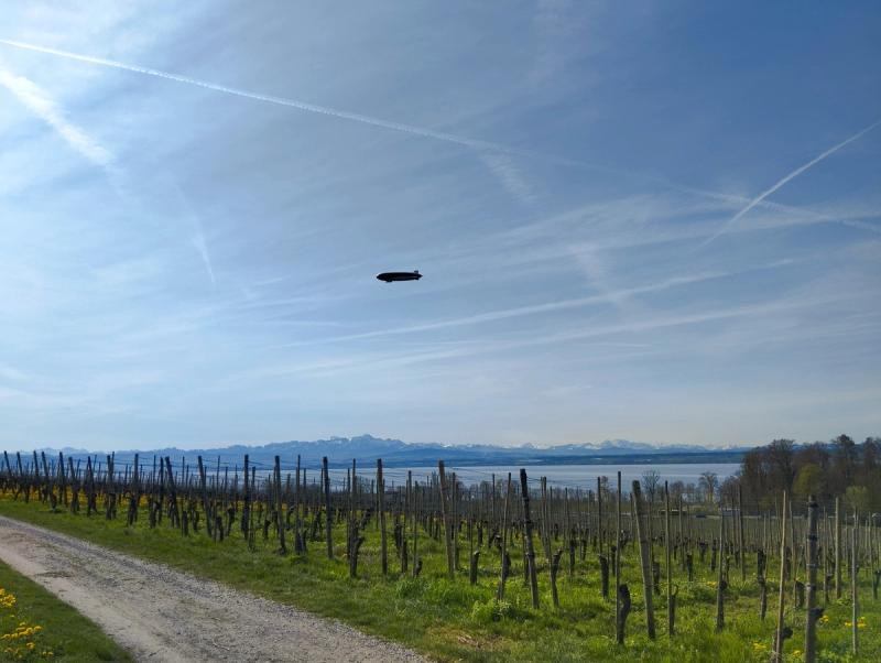 Zeppelin über dem Bodensee