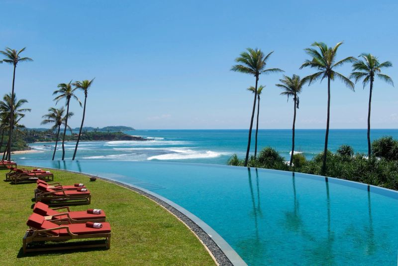 Resplendent Ceylon — Titelbild