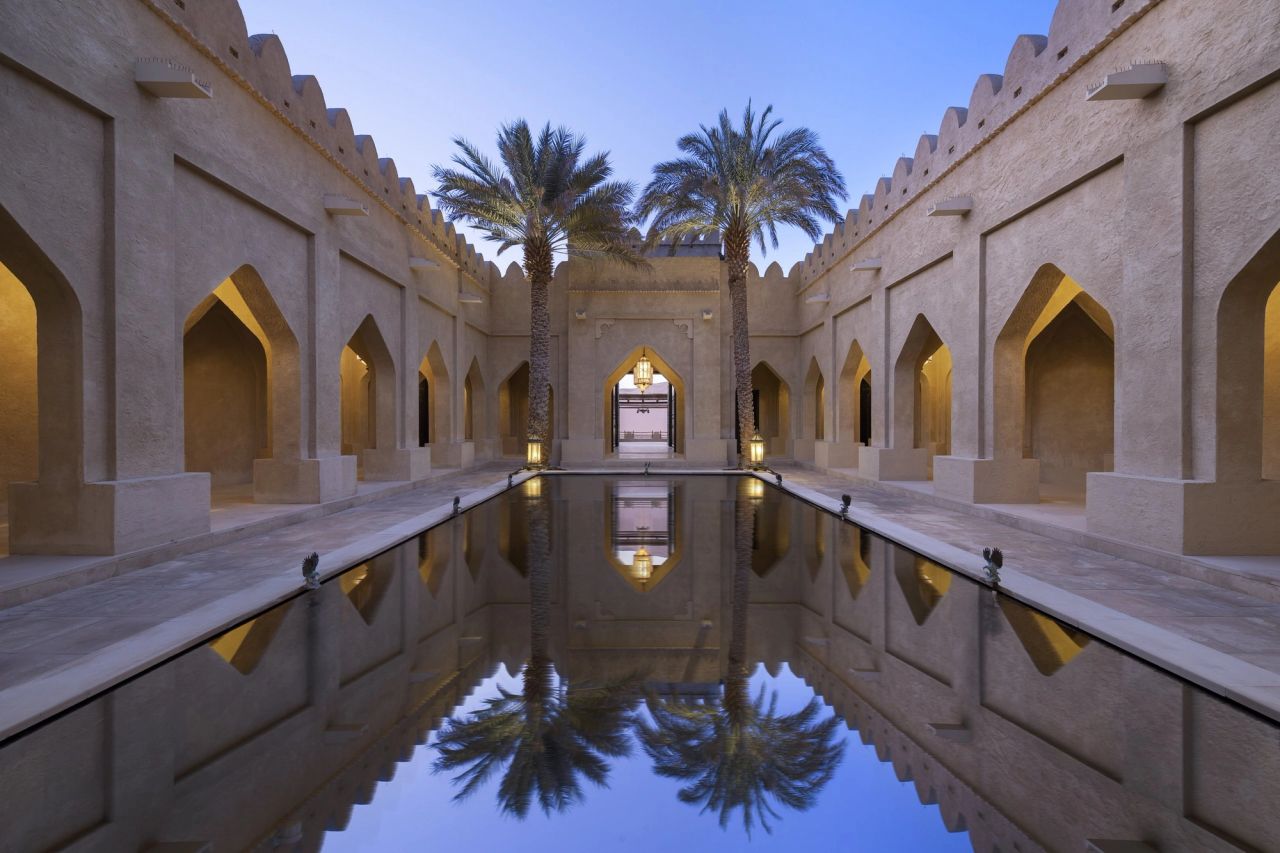 Qasr Al Sarab Desert Resort by Anantara — Titelbild