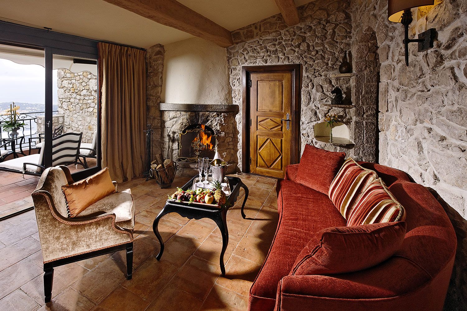 Restaurant mit Ausblick im Château Eza