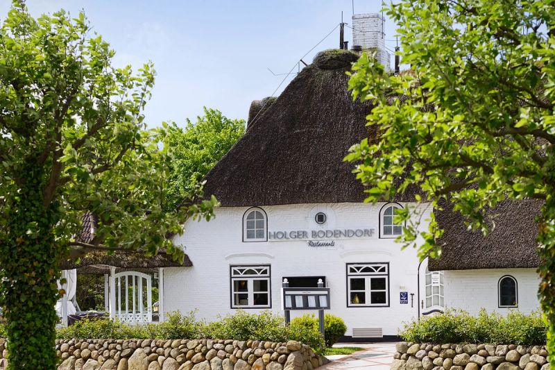 Außenansicht des Landhaus Stricker auf Sylt