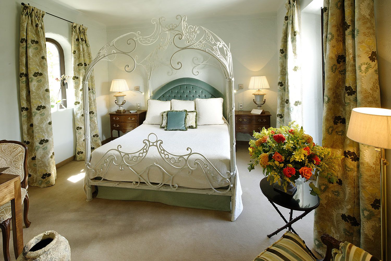 Elegantes Zimmer im Château Eza
