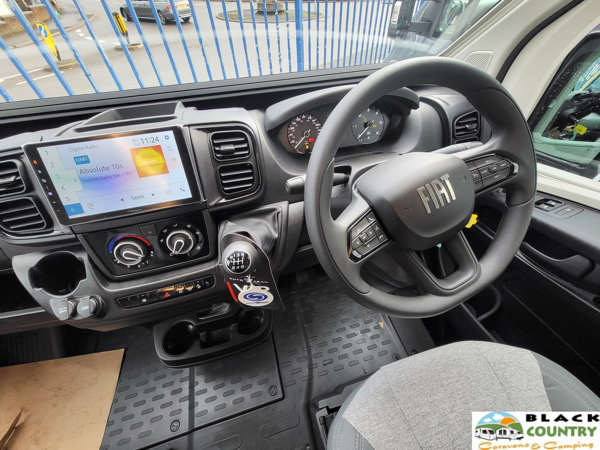 2026 Auto-Trail 67 Flex Motorhome - View 14